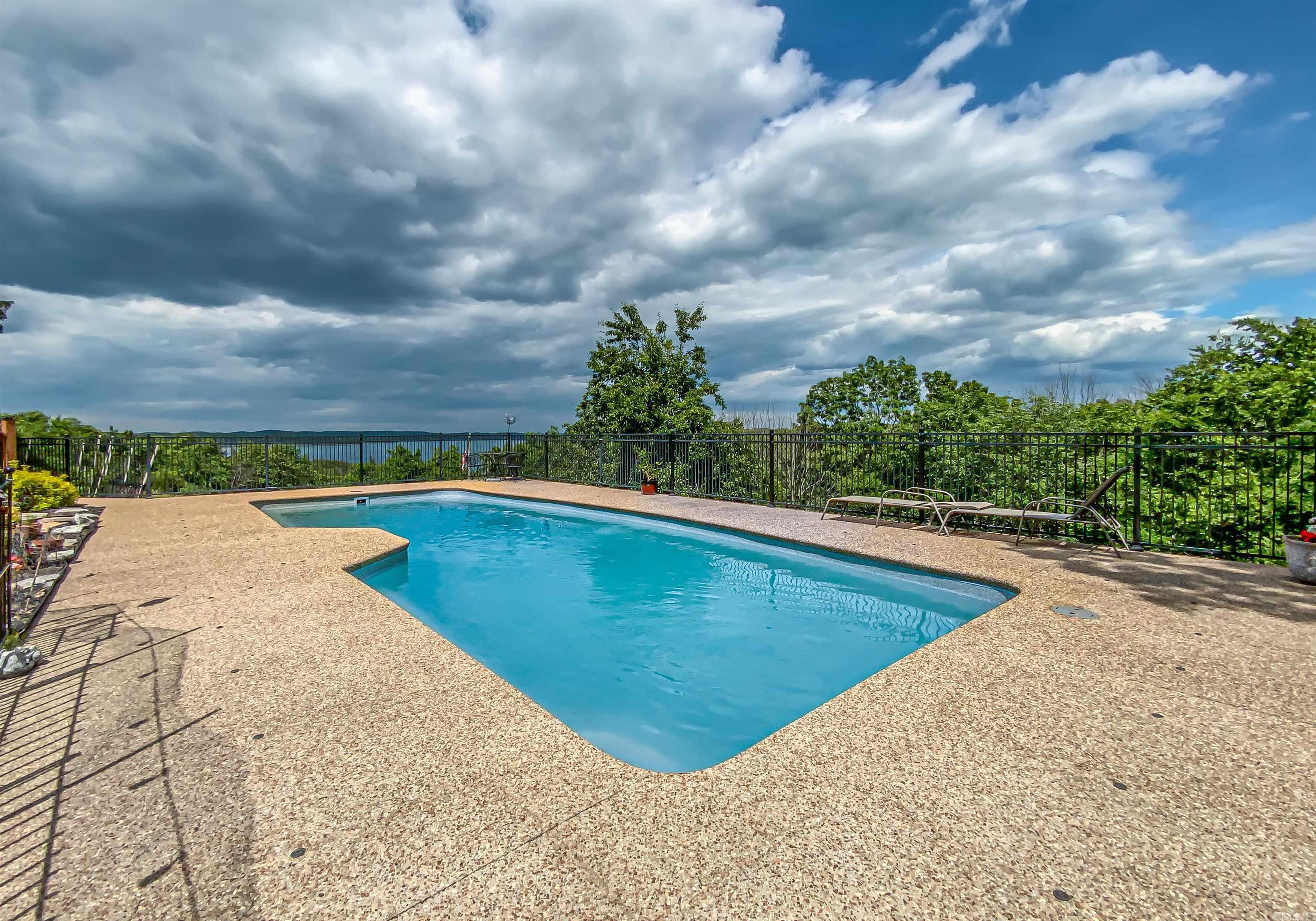 WEBBS LANDING - Residential