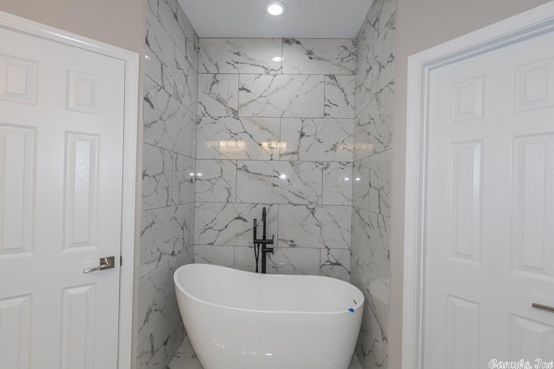 WESTWOOD HGTS - Residential