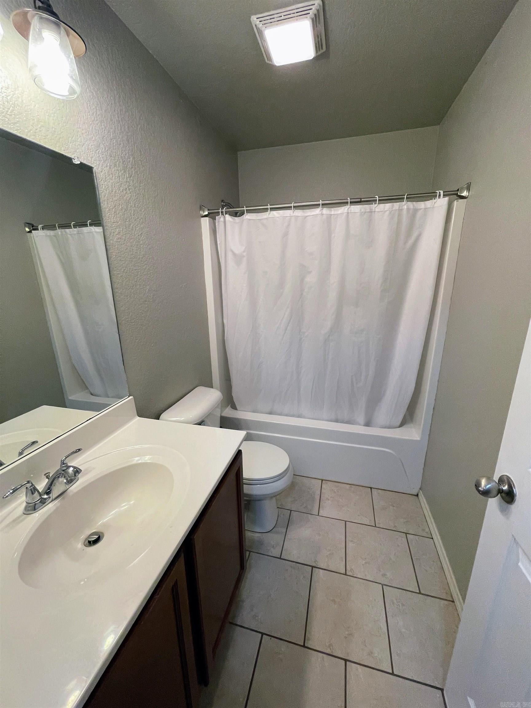 CHAPEL CREEK - Residential