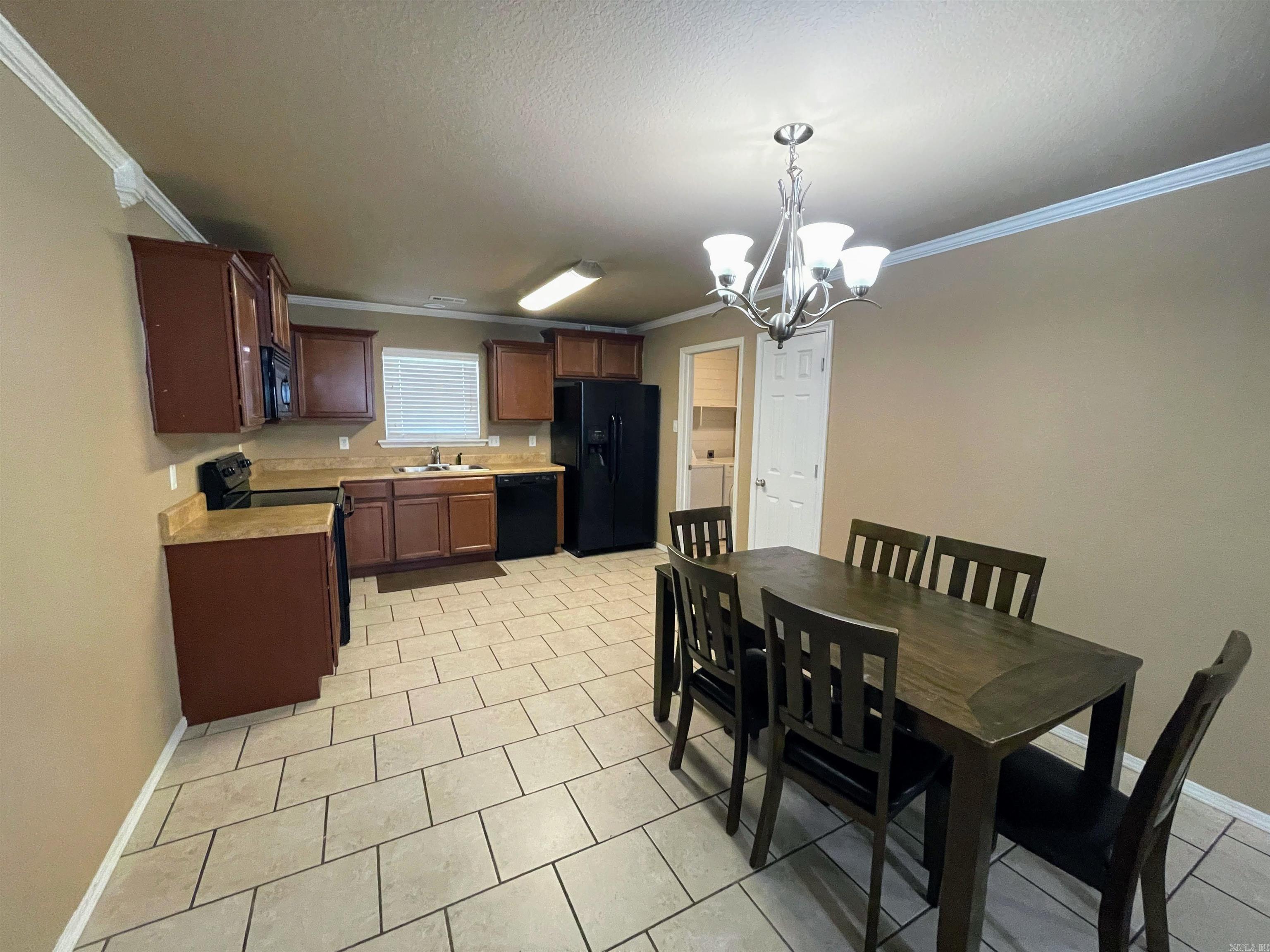 CHAPEL CREEK - Residential