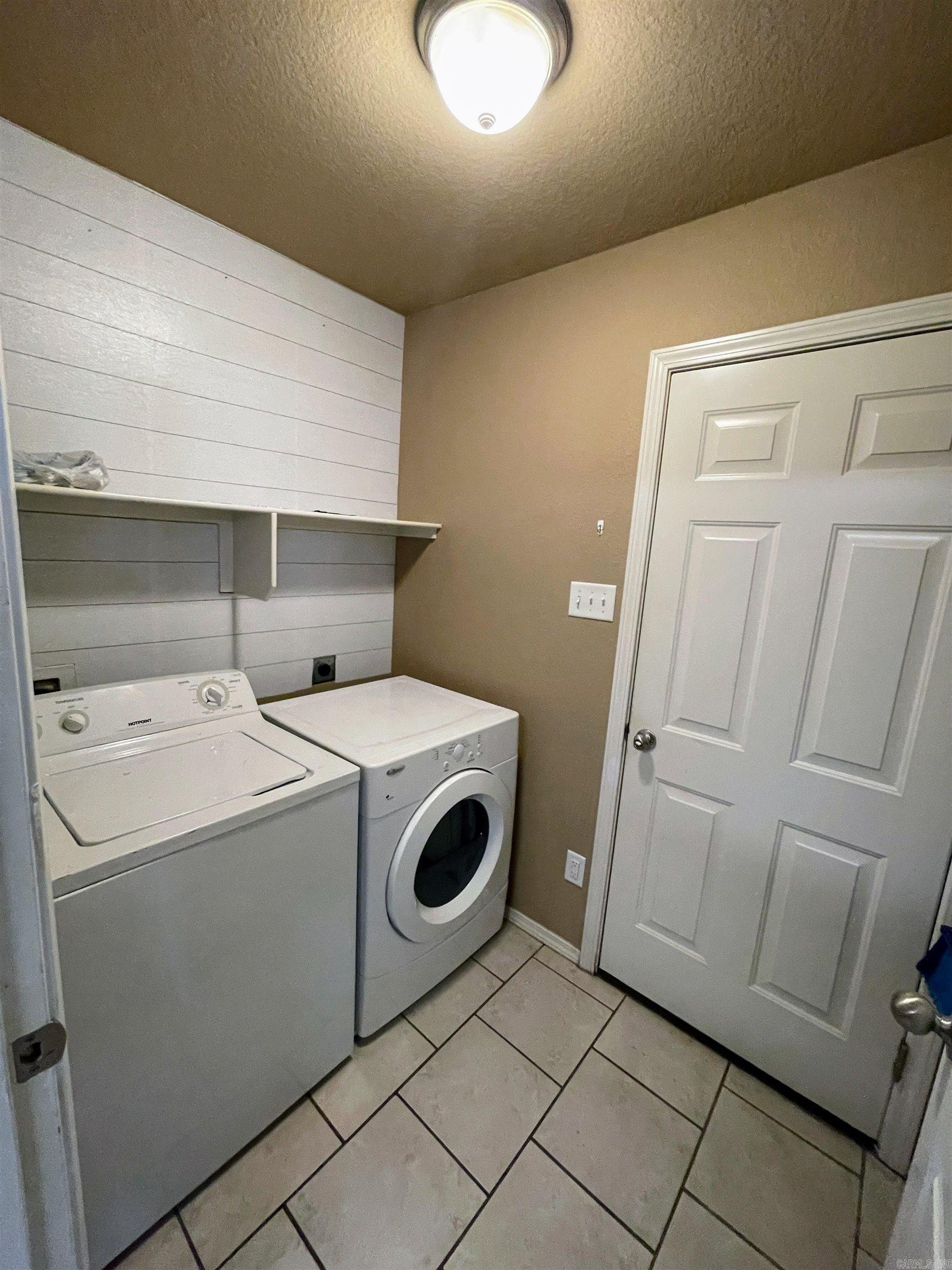 CHAPEL CREEK - Residential