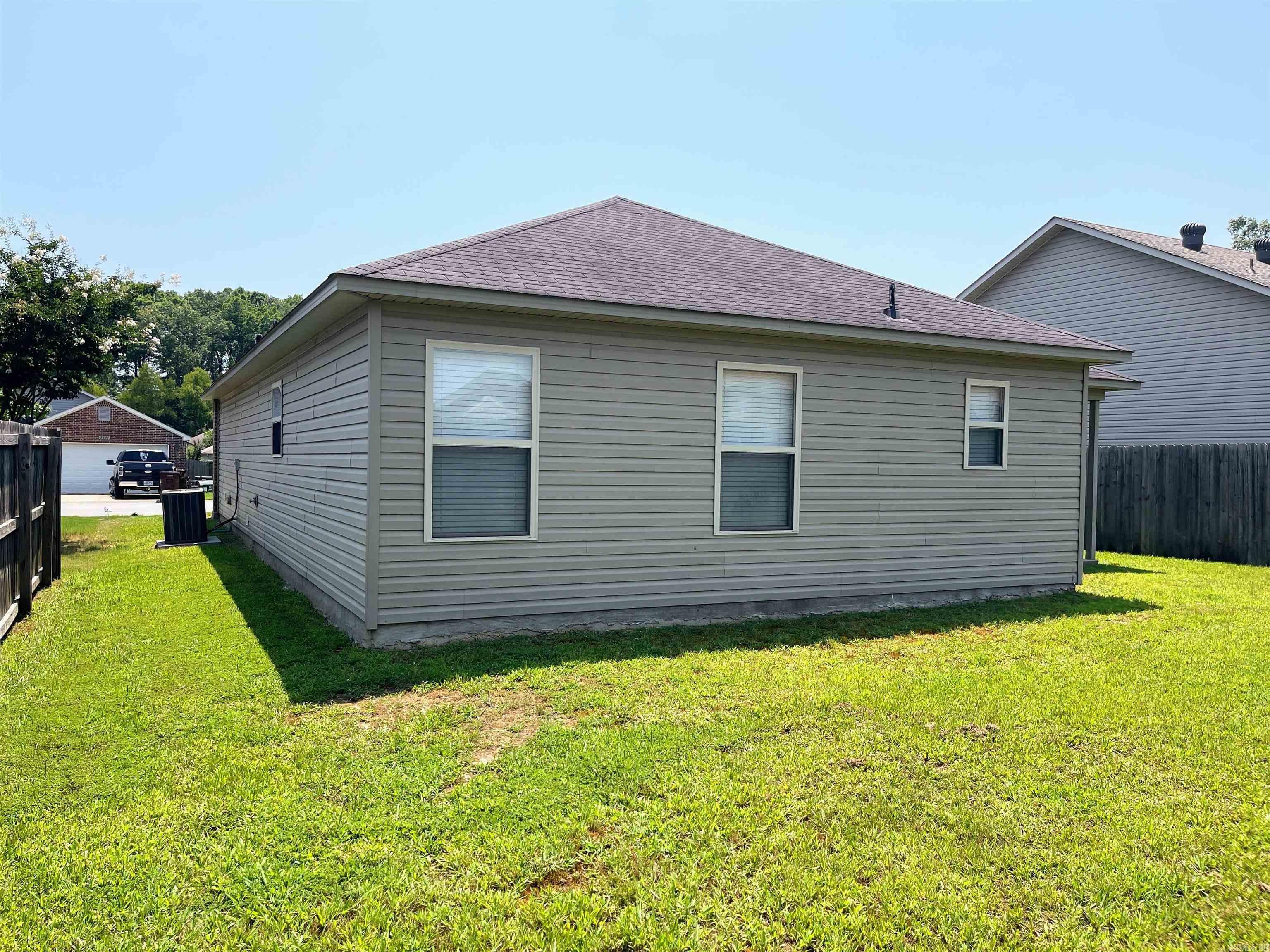 CHAPEL CREEK - Residential