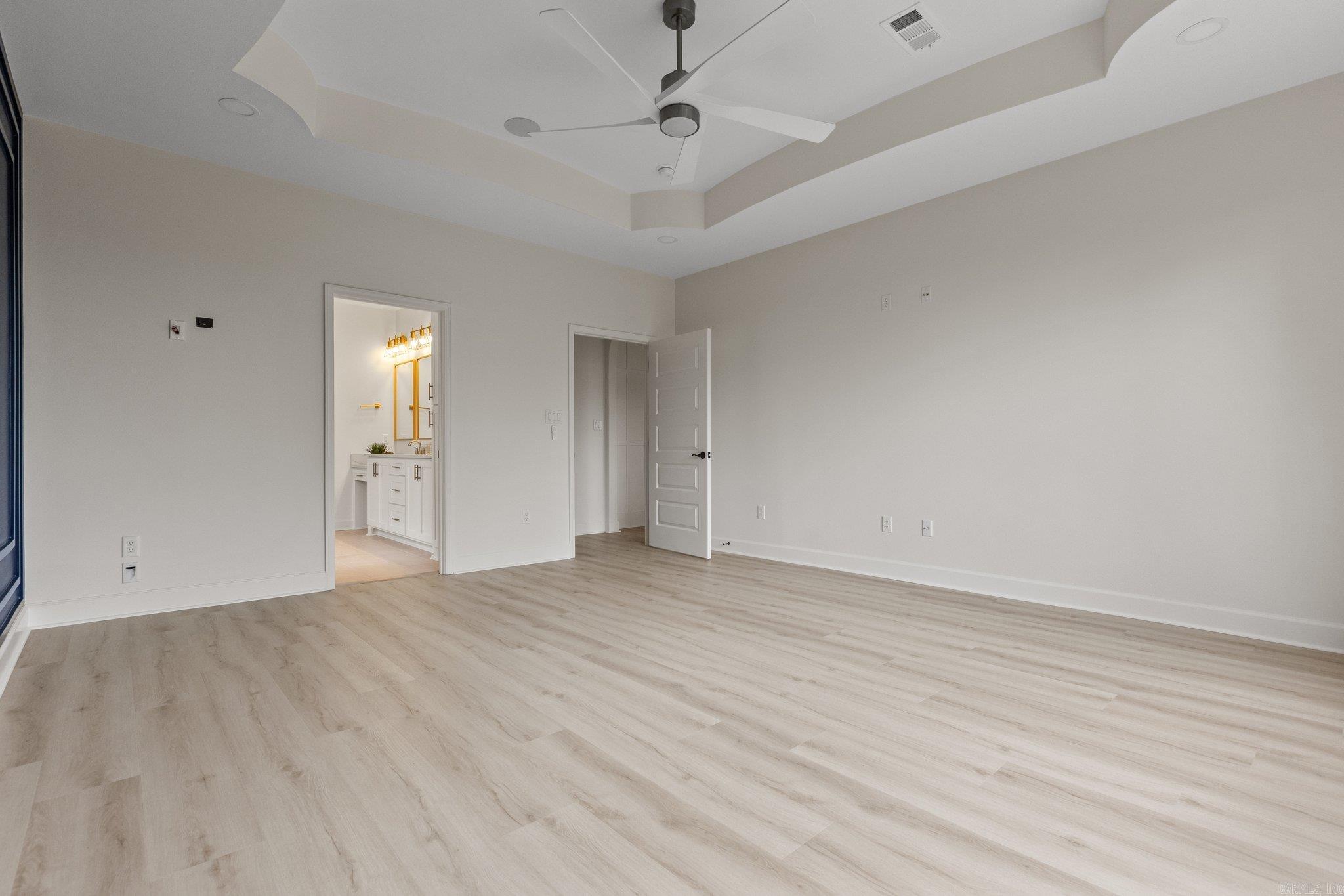 CHENAL VALLEY "ACCADIA COURT" - Residential