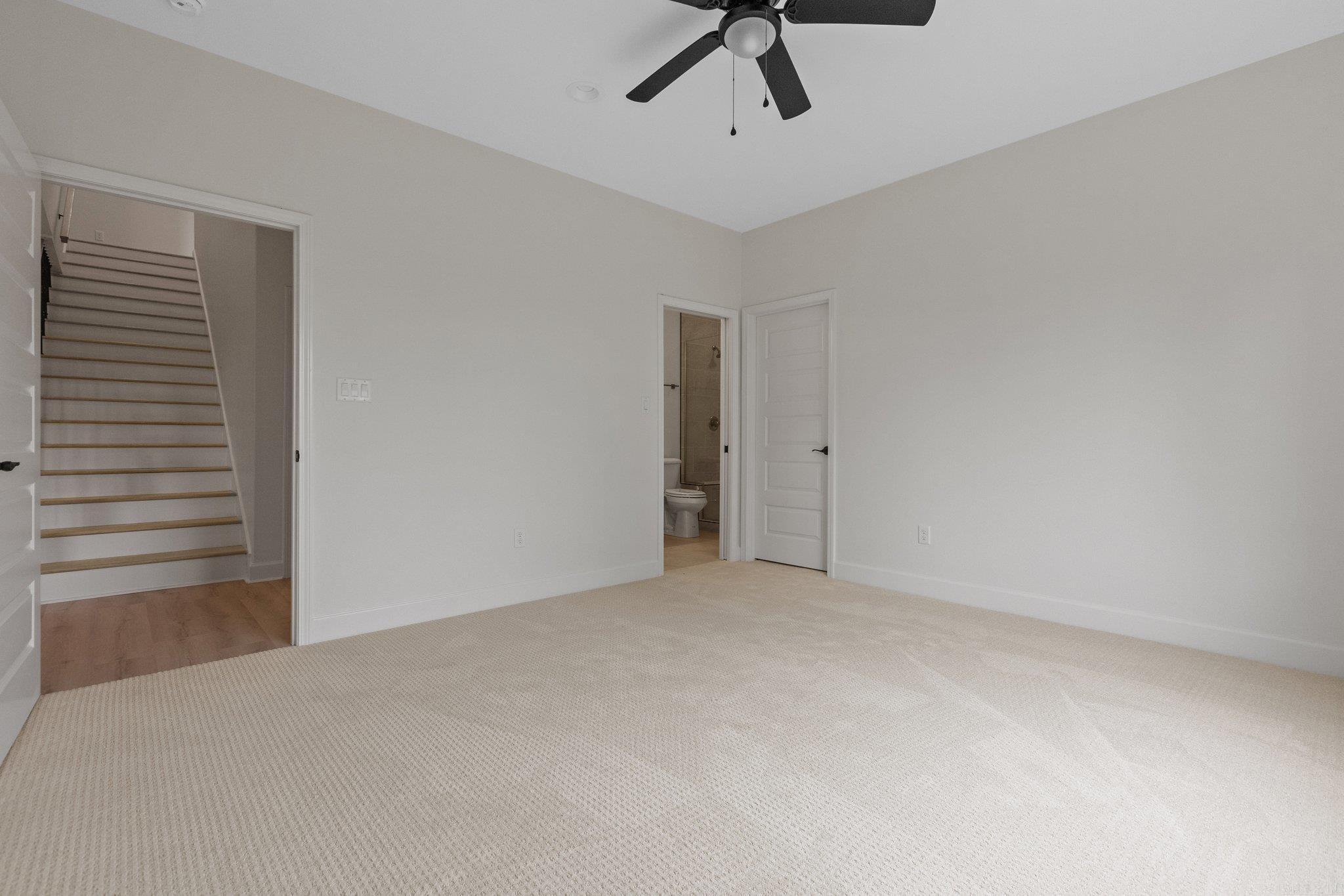 CHENAL VALLEY "ACCADIA COURT" - Residential