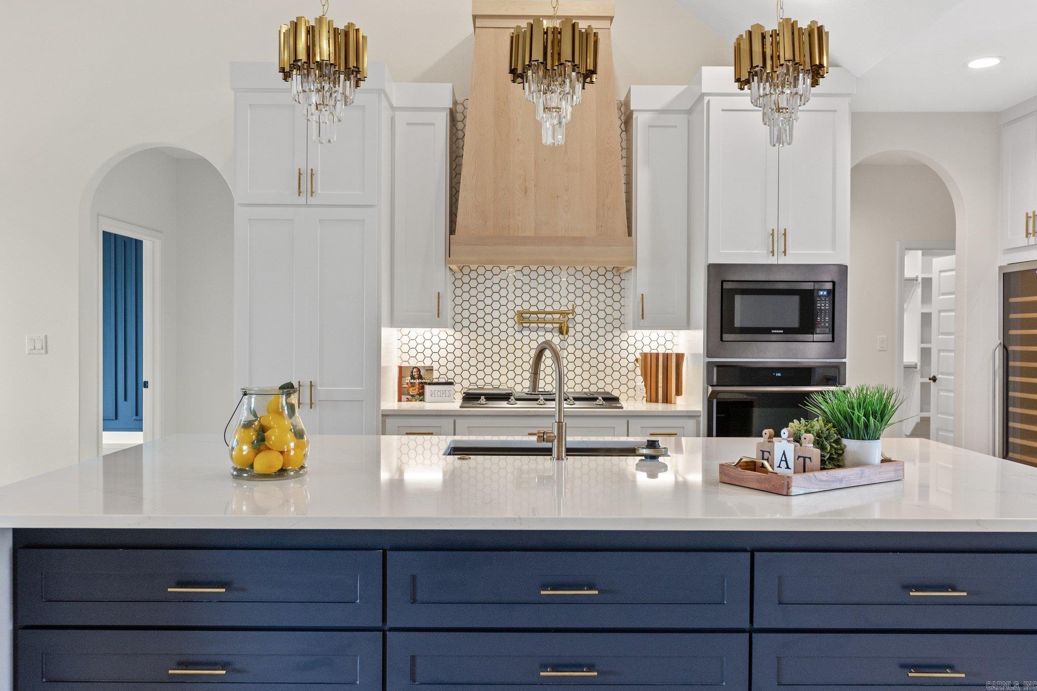 CHENAL VALLEY "ACCADIA COURT" - Residential