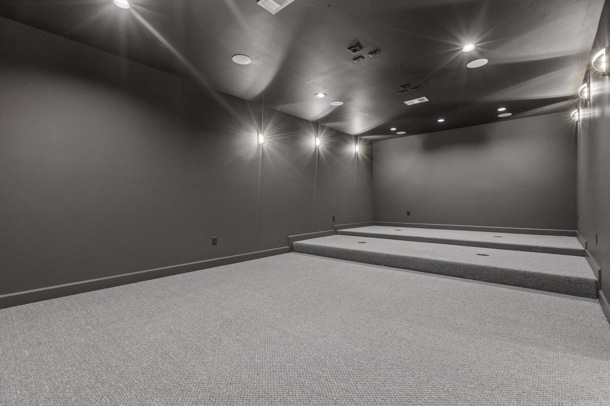 CHENAL VALLEY "ACCADIA COURT" - Residential