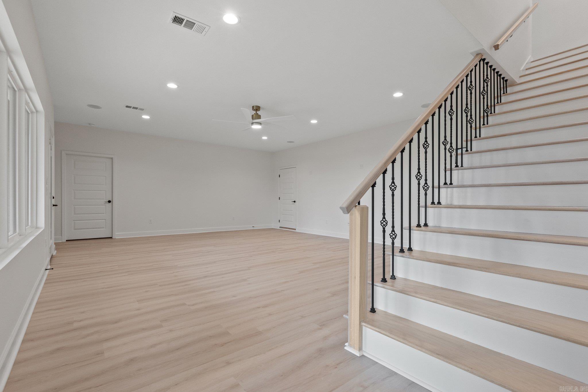 CHENAL VALLEY "ACCADIA COURT" - Residential