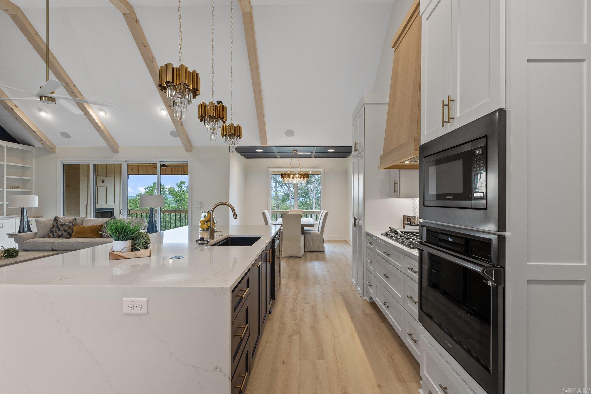 CHENAL VALLEY "ACCADIA COURT" - Residential