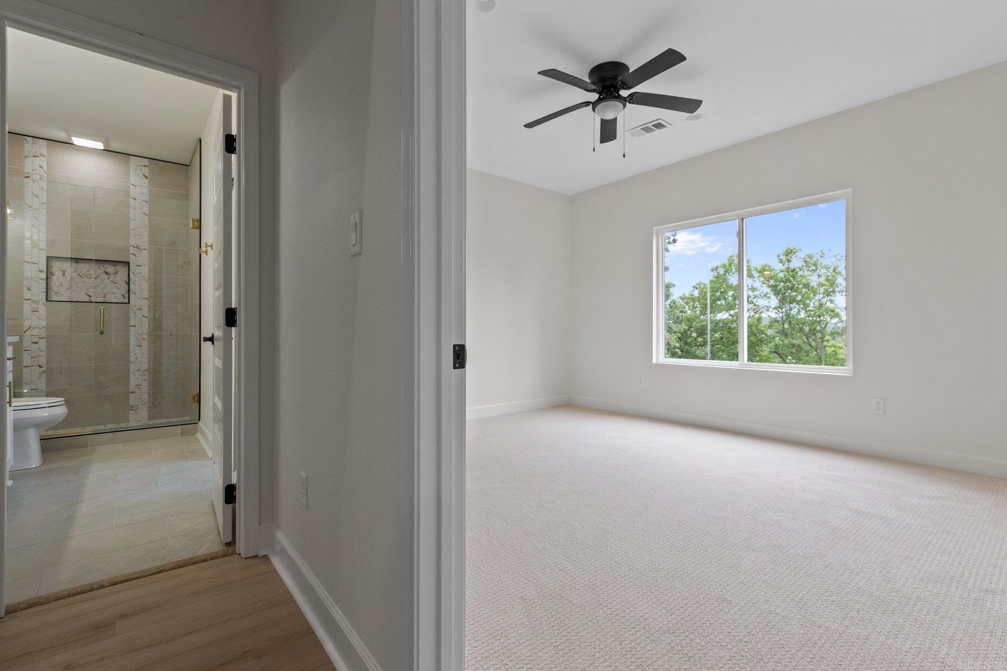 CHENAL VALLEY "ACCADIA COURT" - Residential