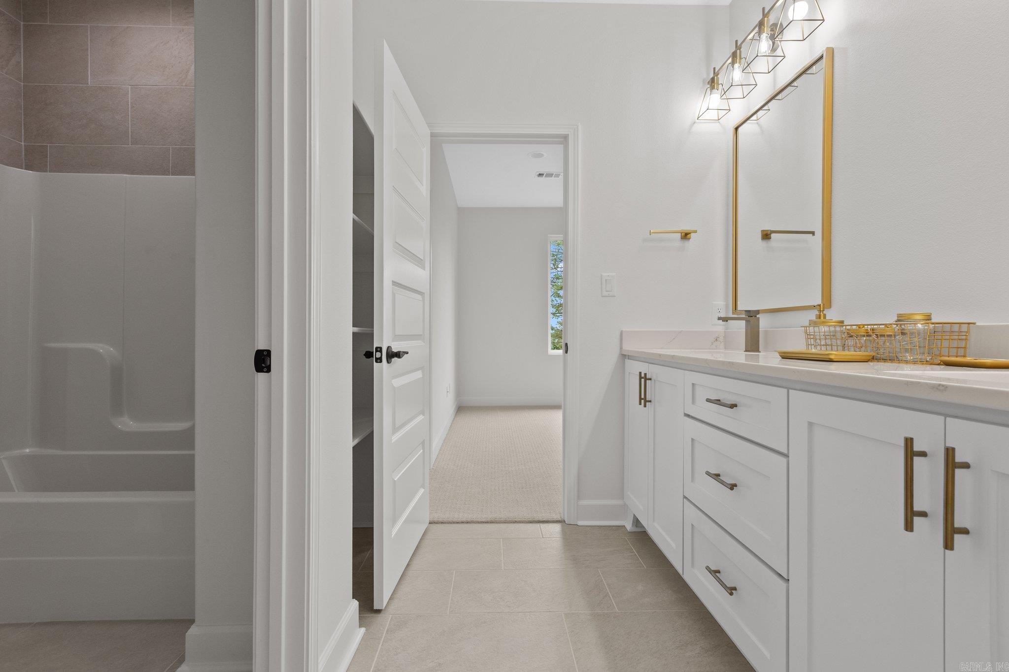 CHENAL VALLEY "ACCADIA COURT" - Residential