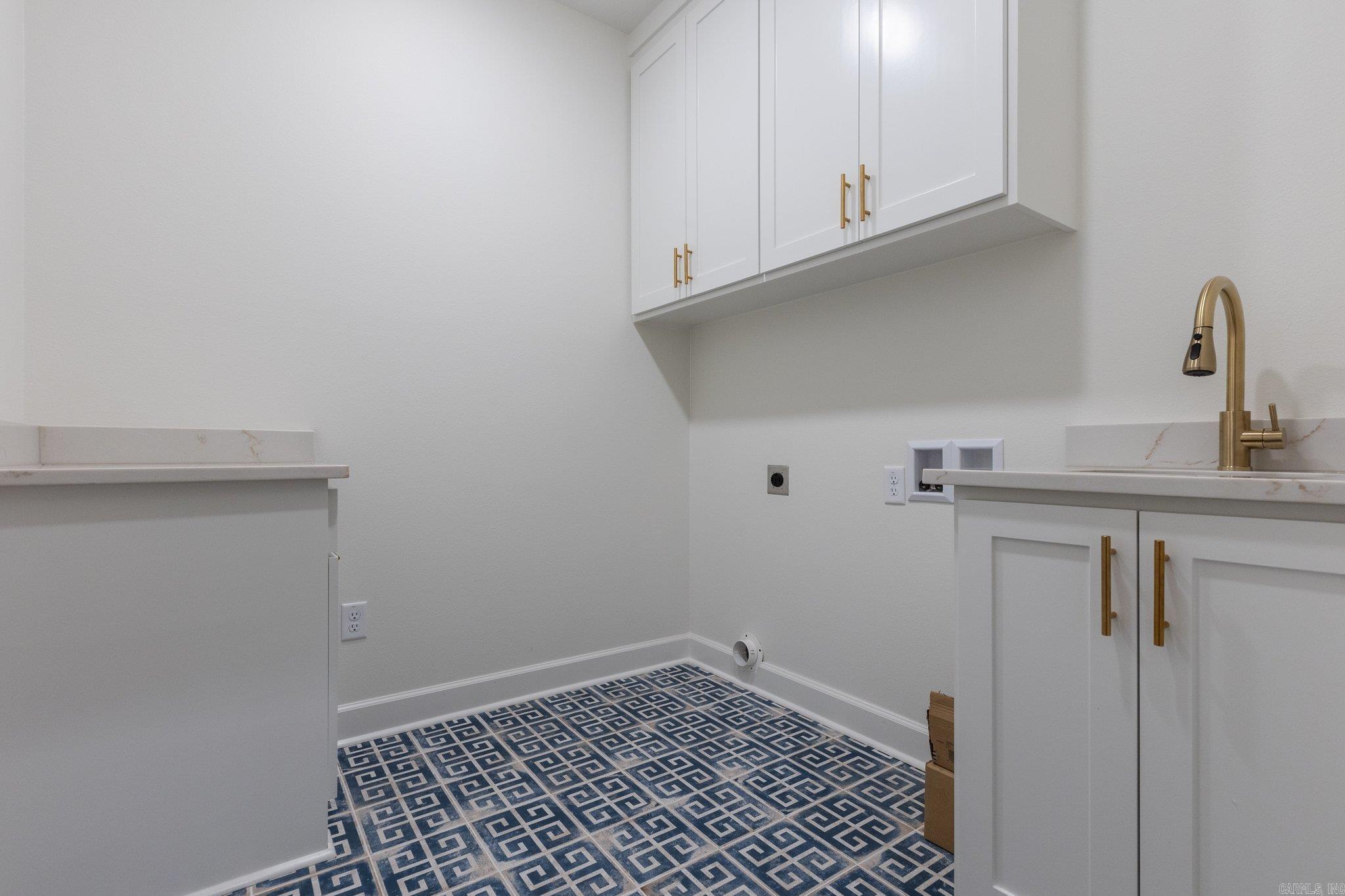 CHENAL VALLEY "ACCADIA COURT" - Residential