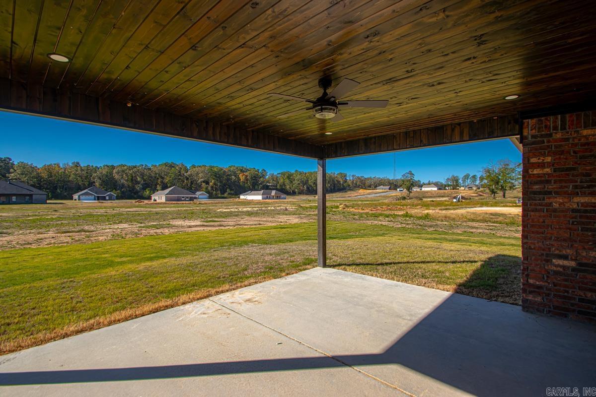 WINCHESTER ESTATES - Residential