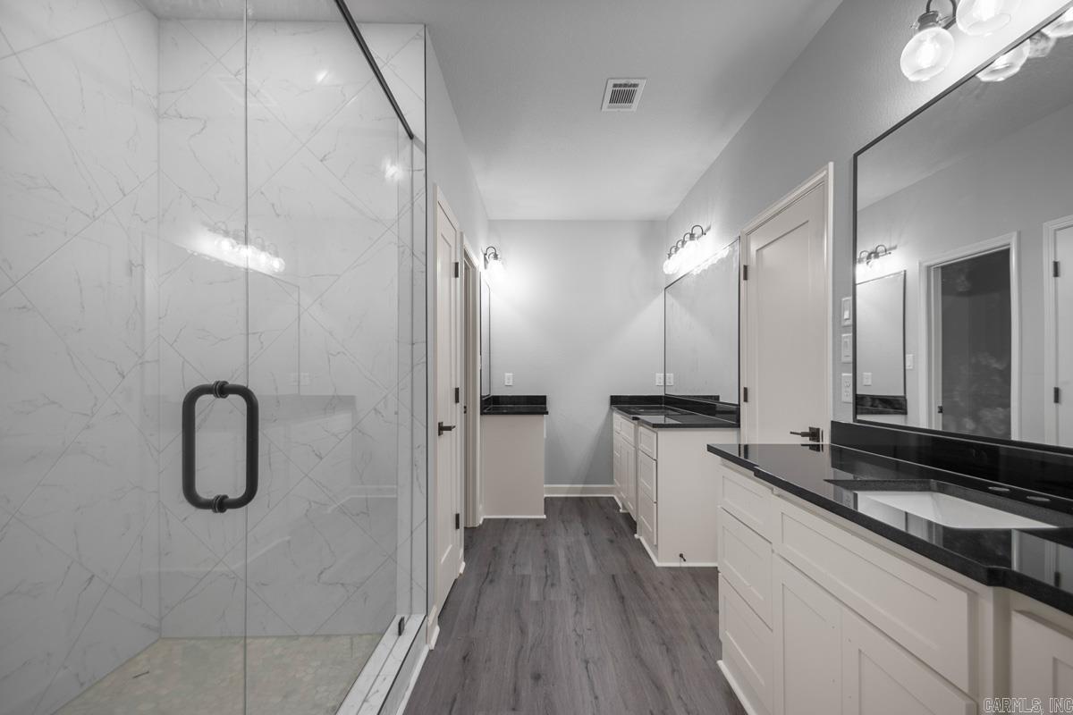 WINCHESTER ESTATES - Residential