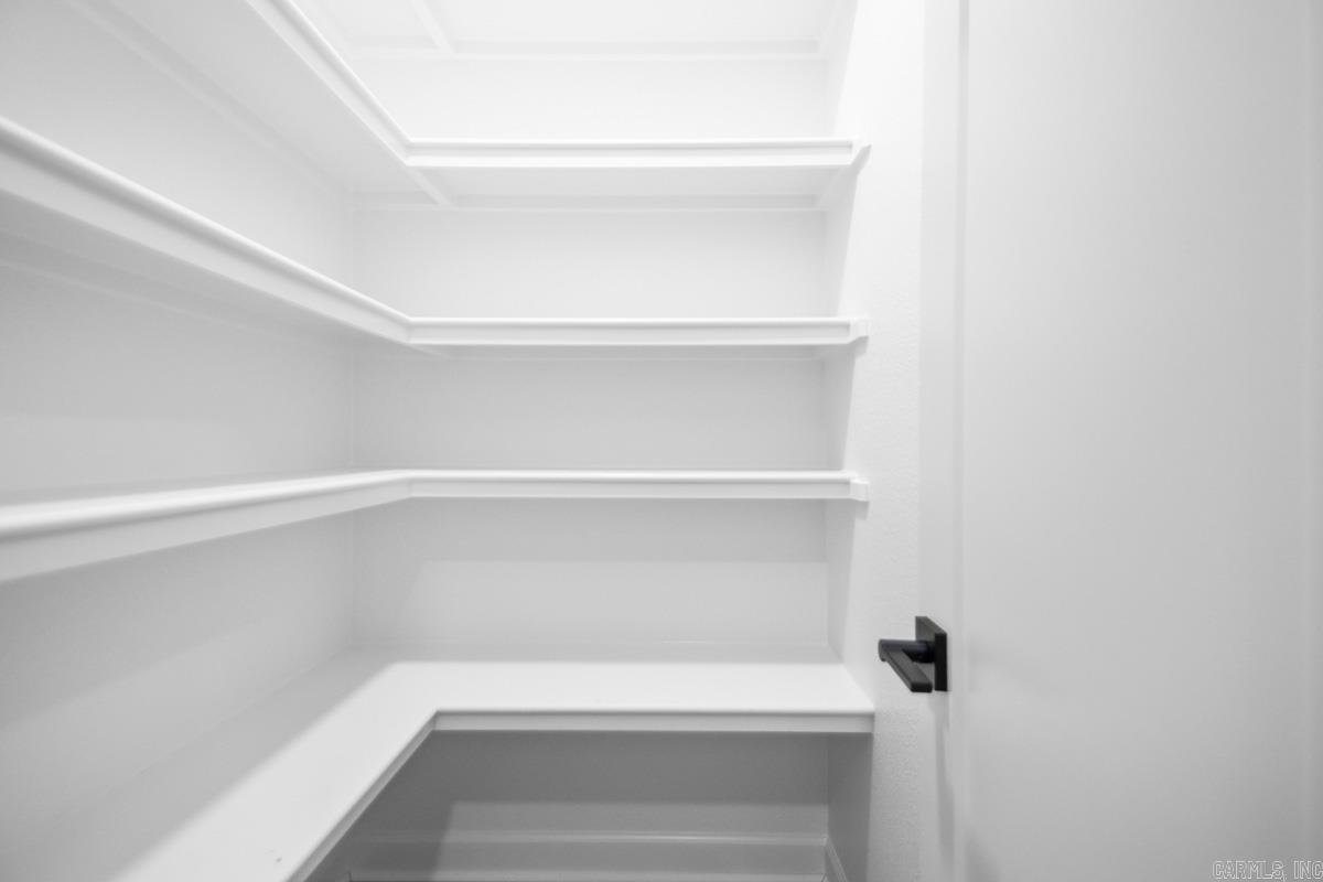 WINCHESTER ESTATES - Residential