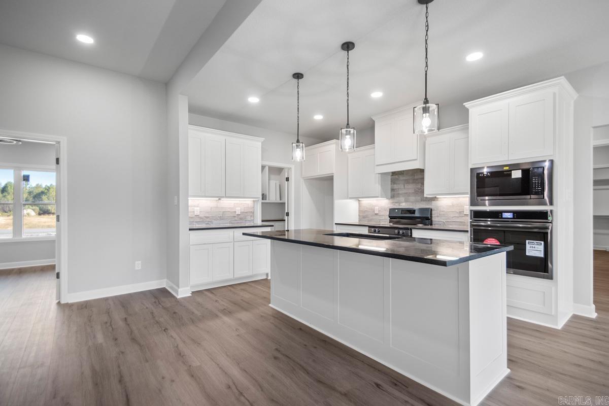 WINCHESTER ESTATES - Residential