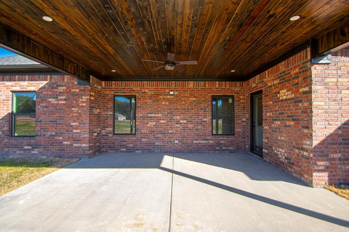 WINCHESTER ESTATES - Residential