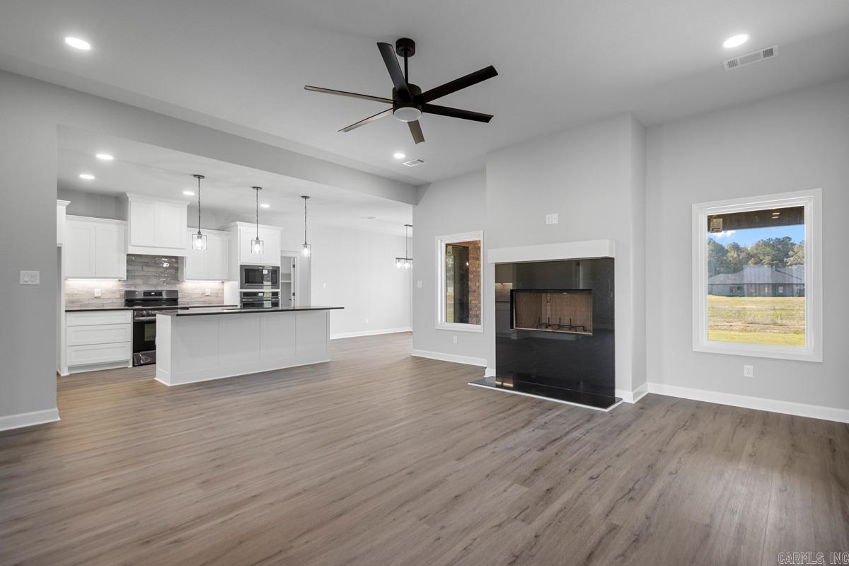 WINCHESTER ESTATES - Residential