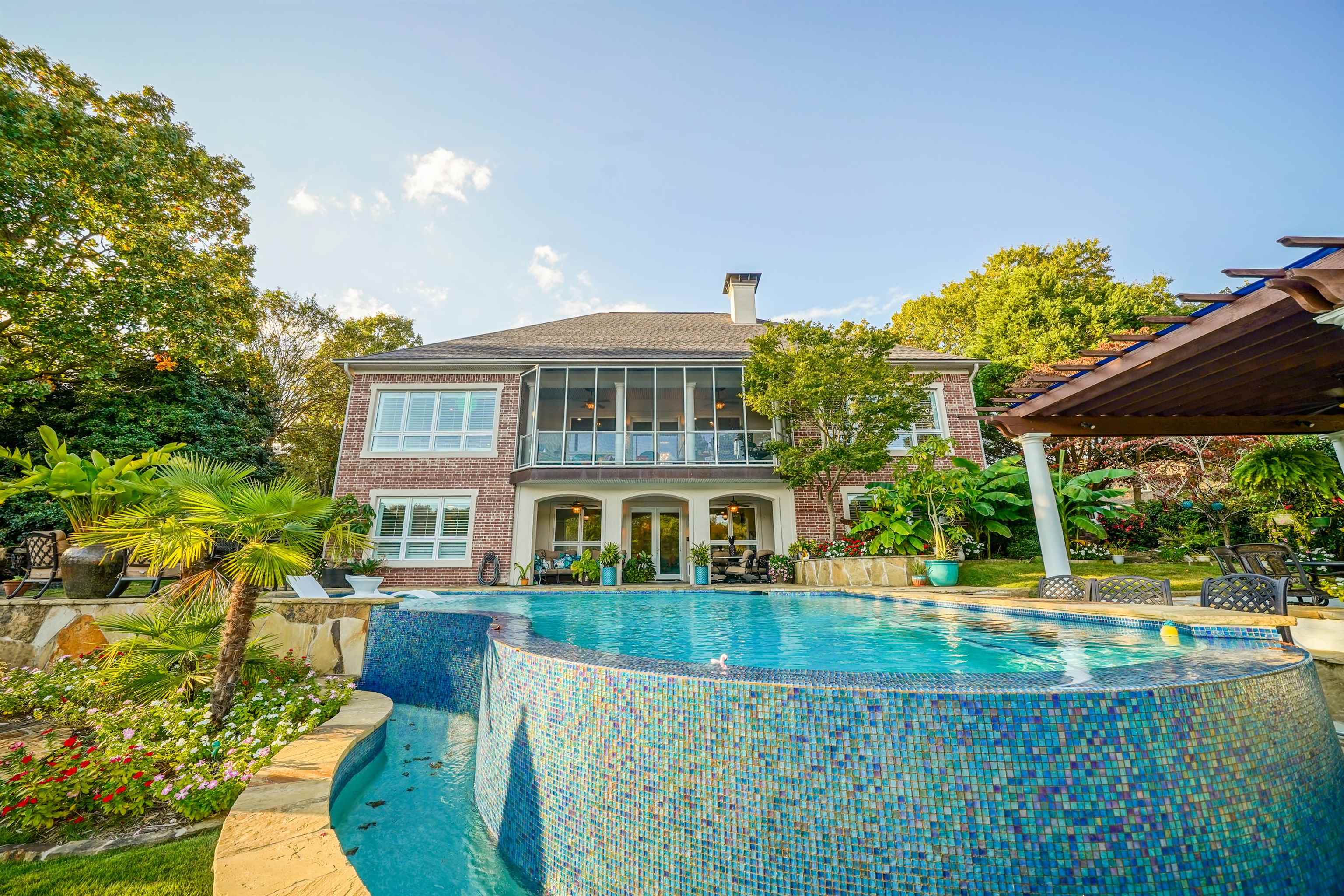 DRIFTWOOD POINT - Residential
