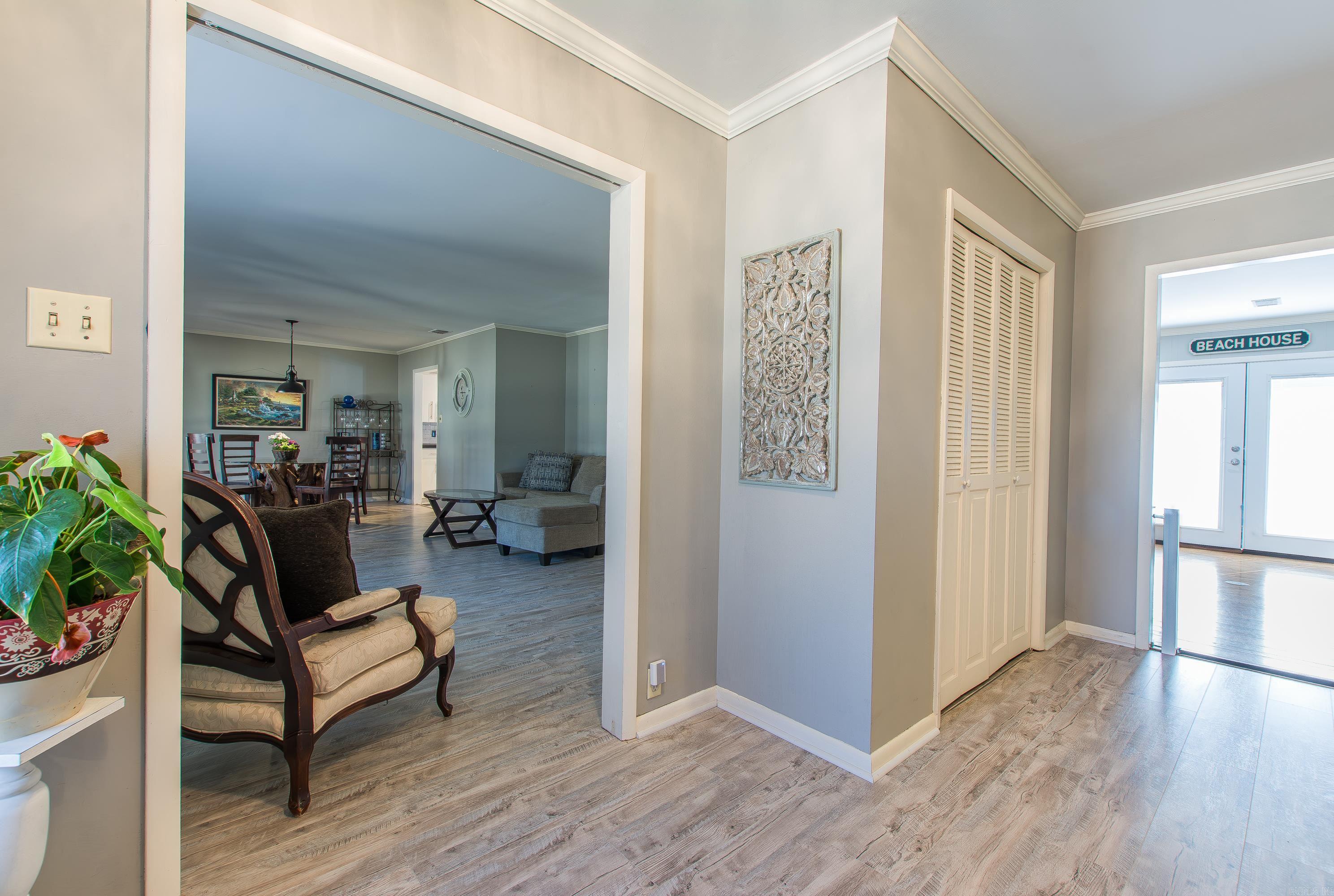 LEAWOOD HEIGHTS - Residential