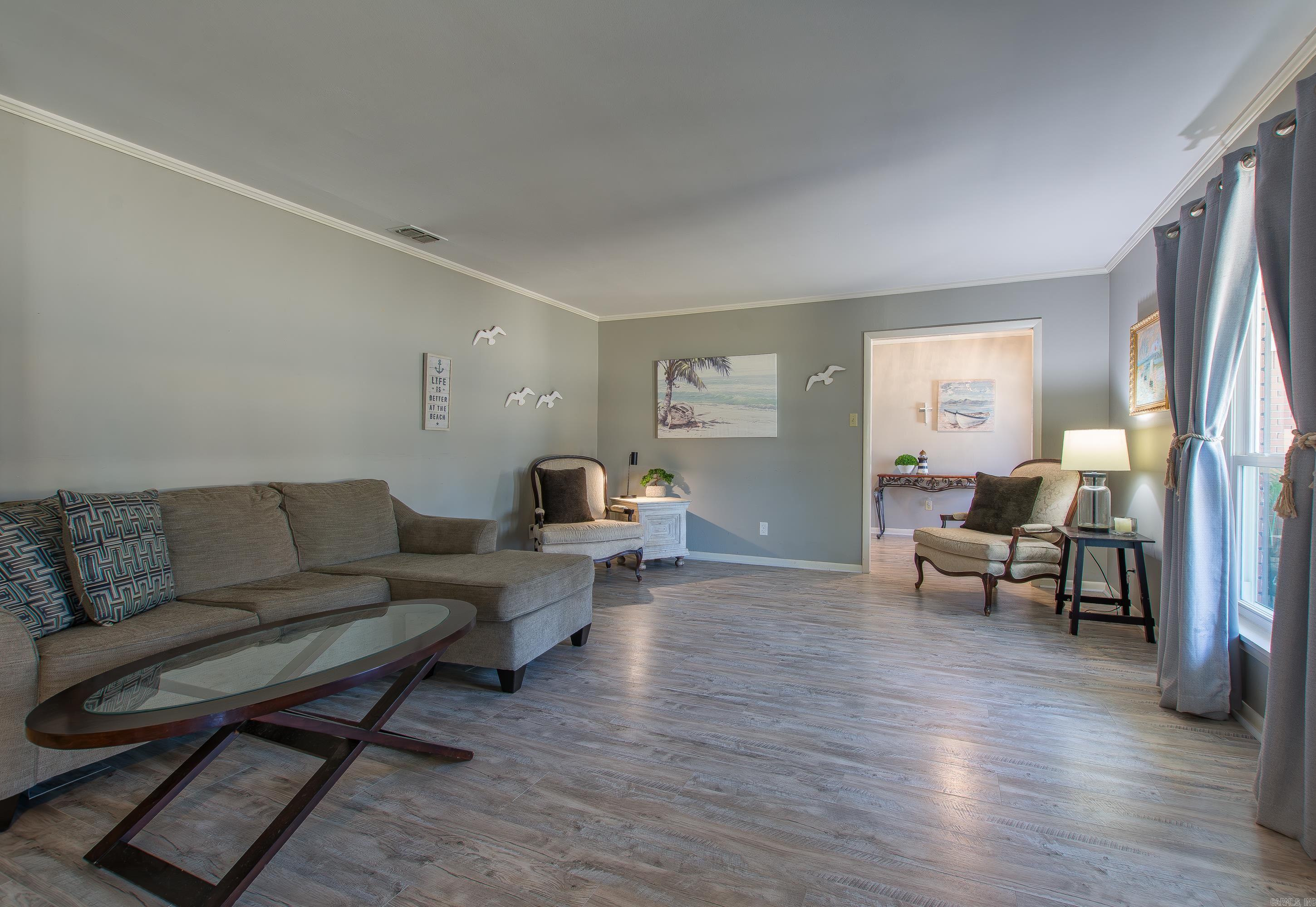 LEAWOOD HEIGHTS - Residential