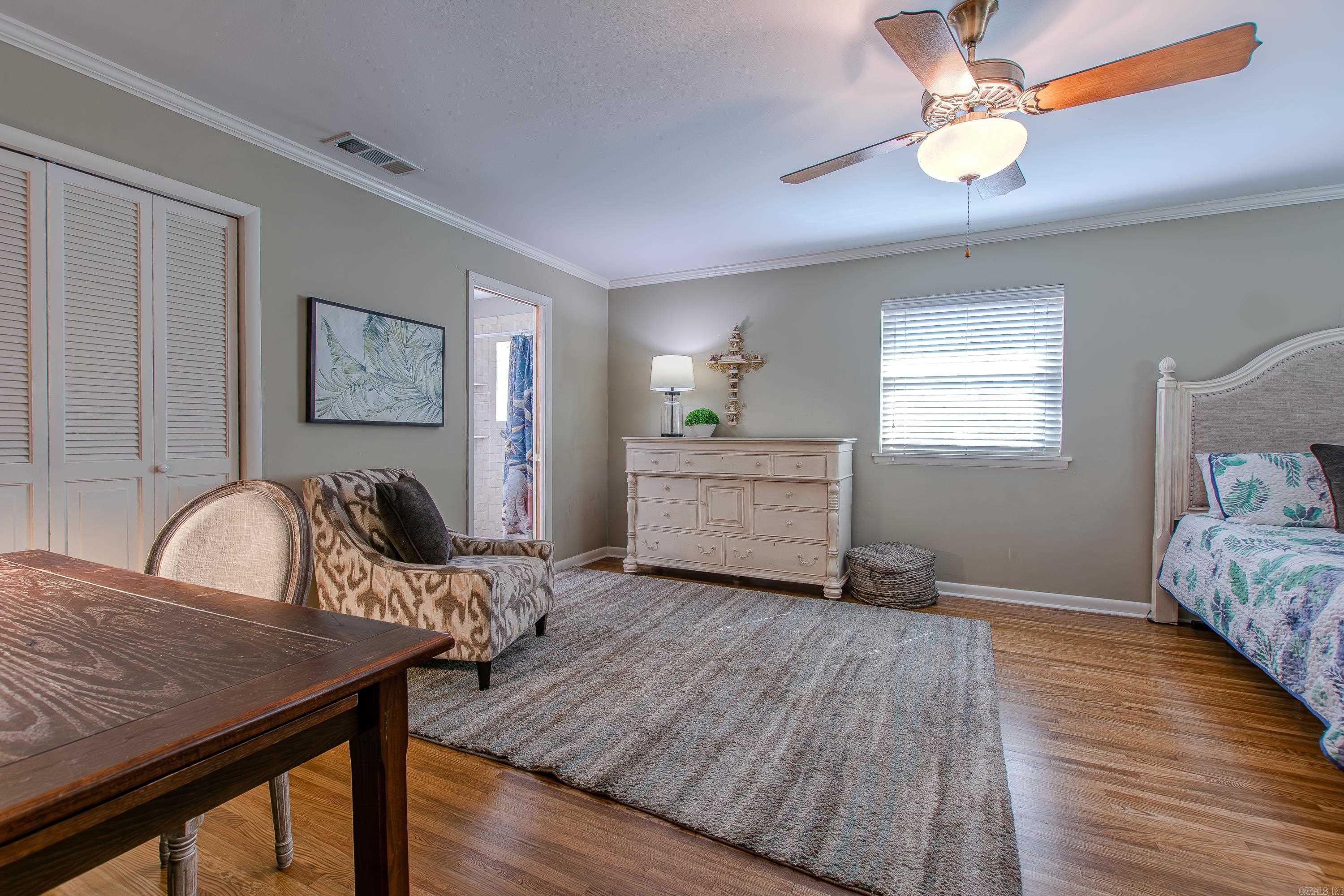 LEAWOOD HEIGHTS - Residential