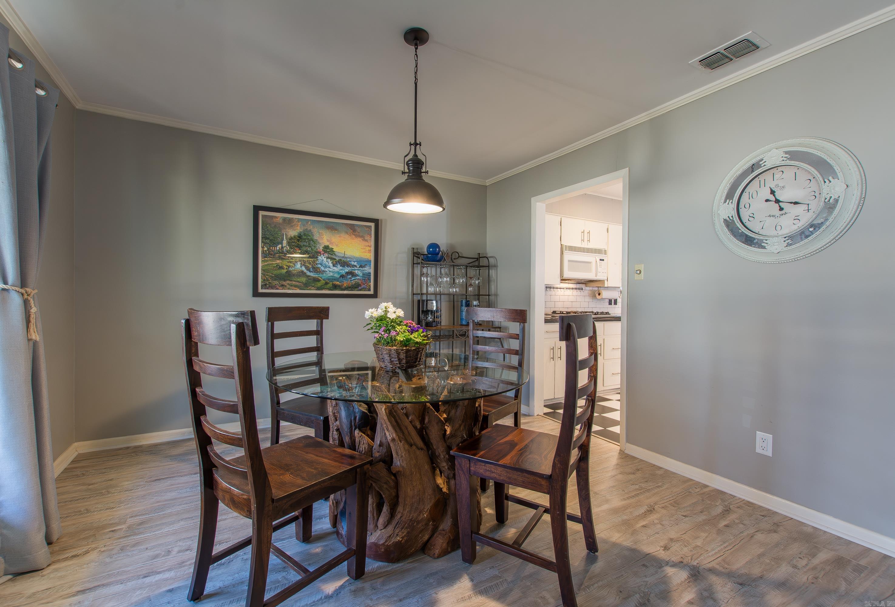 LEAWOOD HEIGHTS - Residential