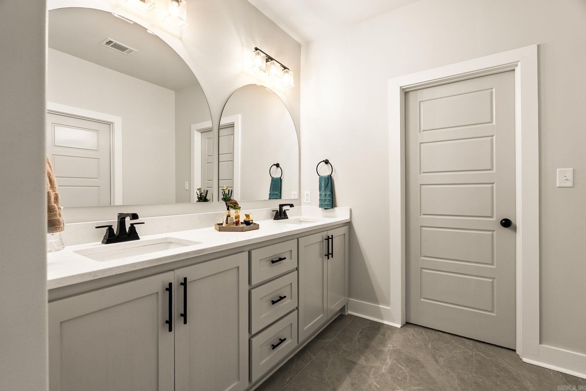 STONEBROOK - Residential