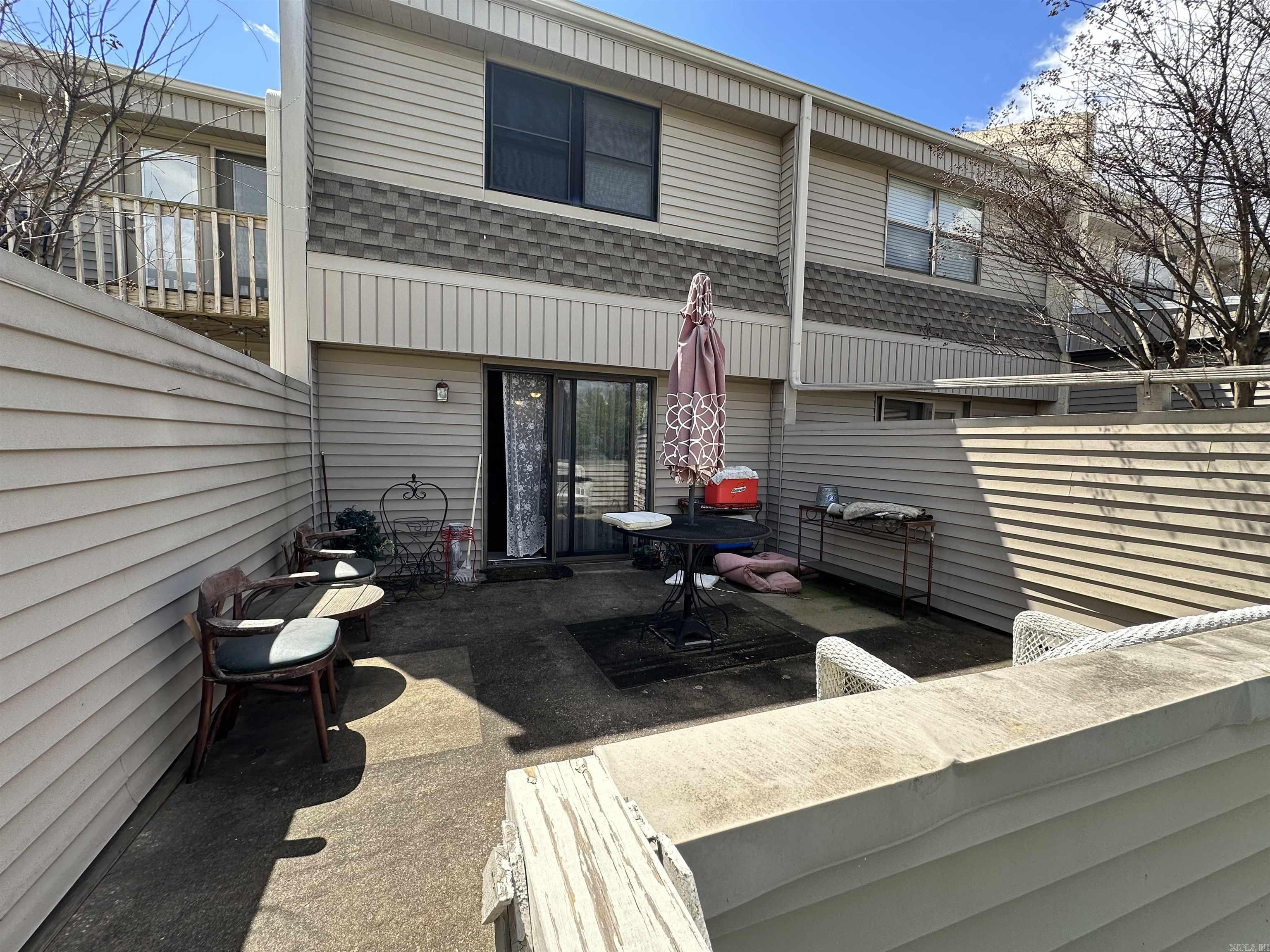 LAKEWOOD HILLS CONDO - Residential