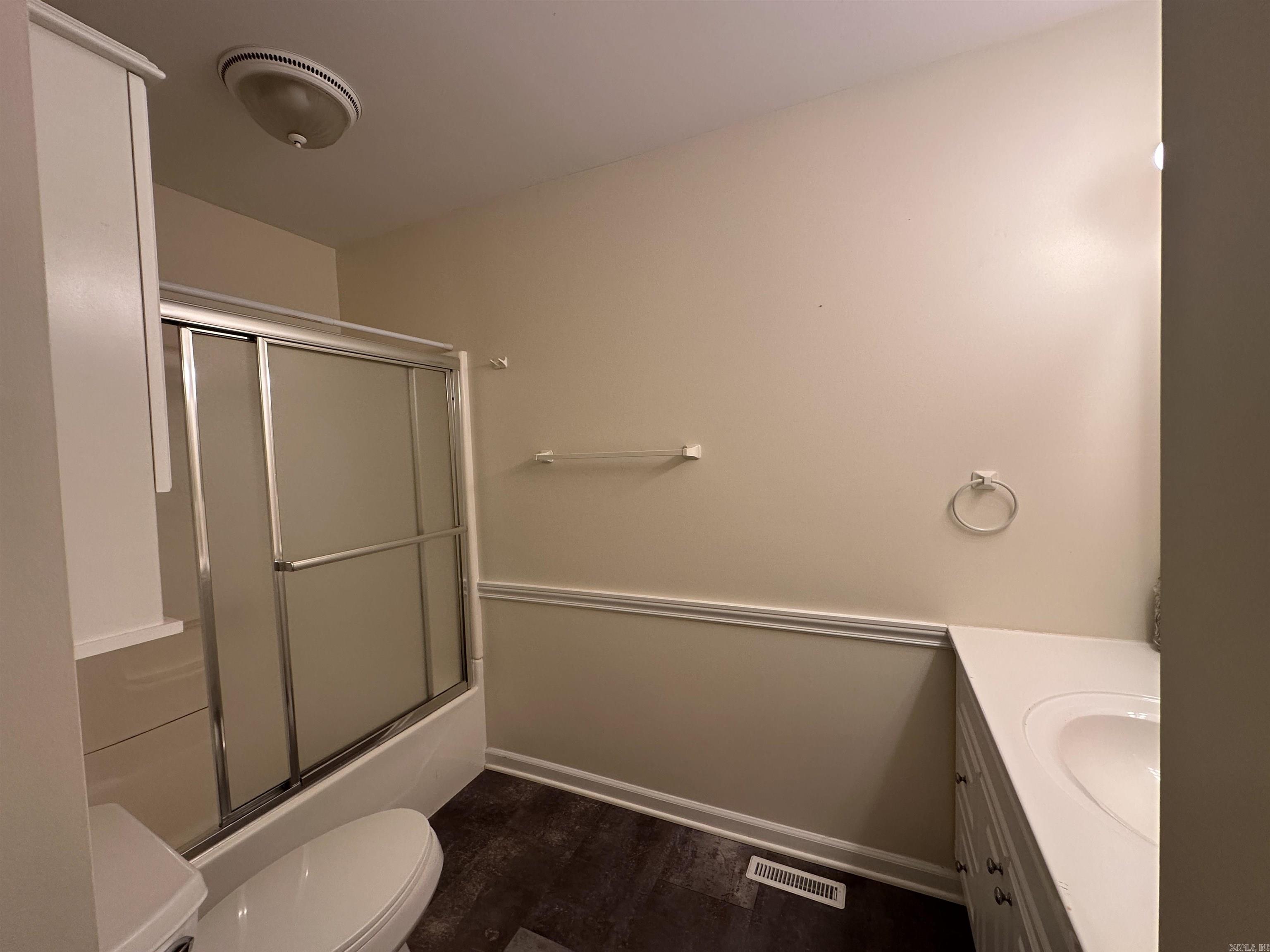 LAKEWOOD HILLS CONDO - Residential