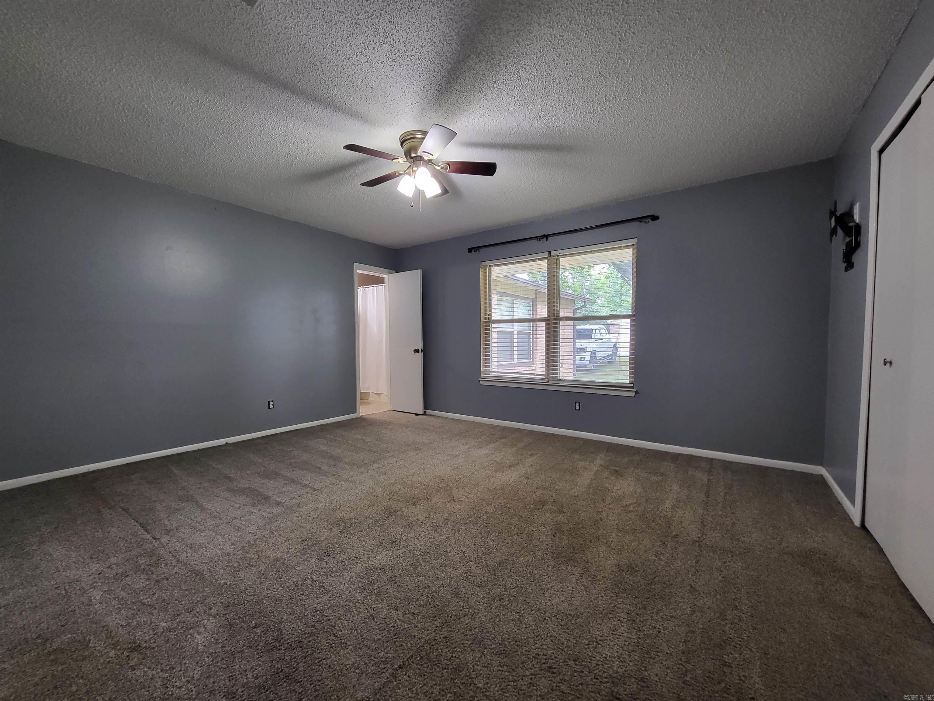 THE MEADOWS - Residential