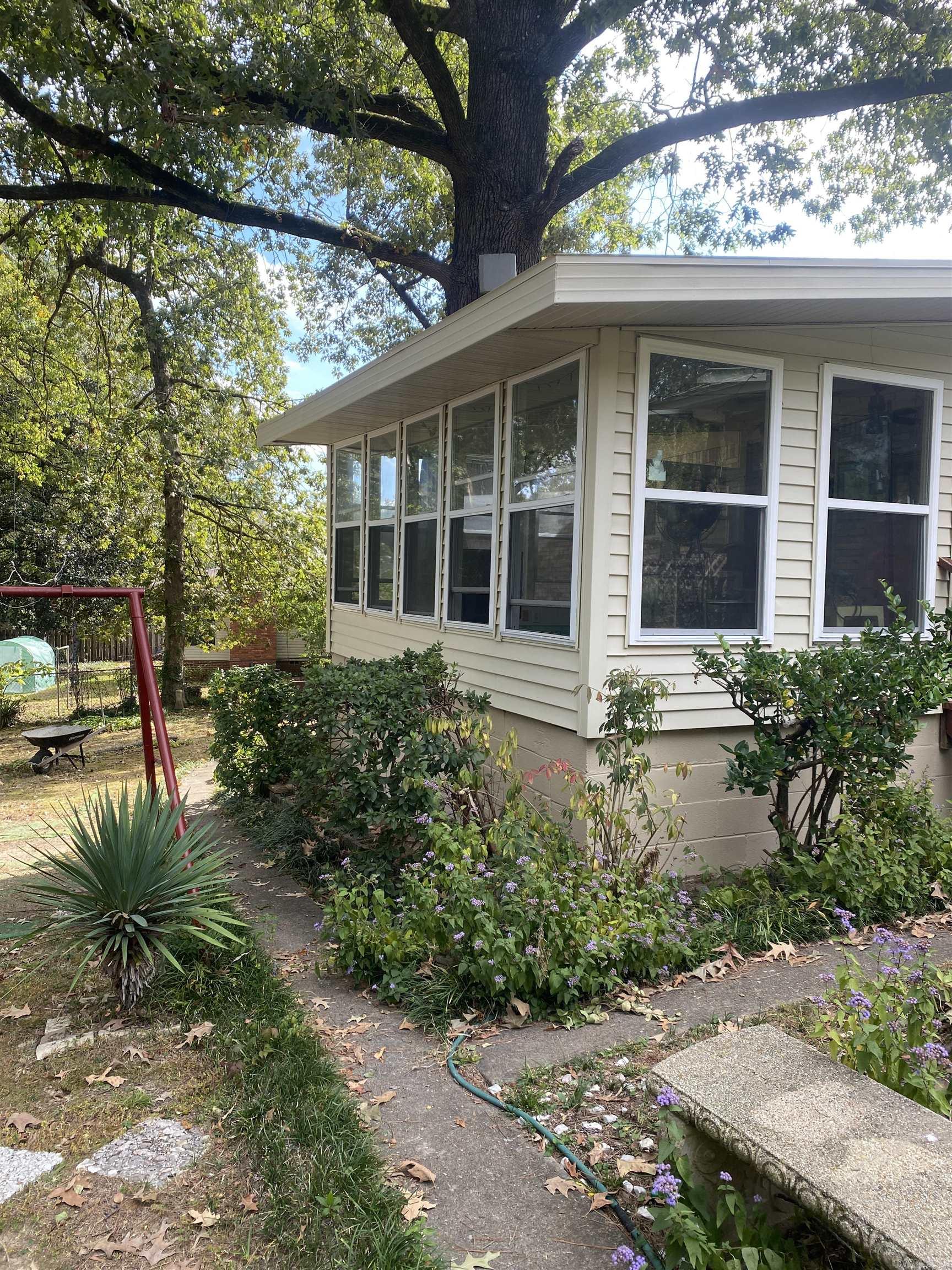 WOODLAND ACRES - Residential