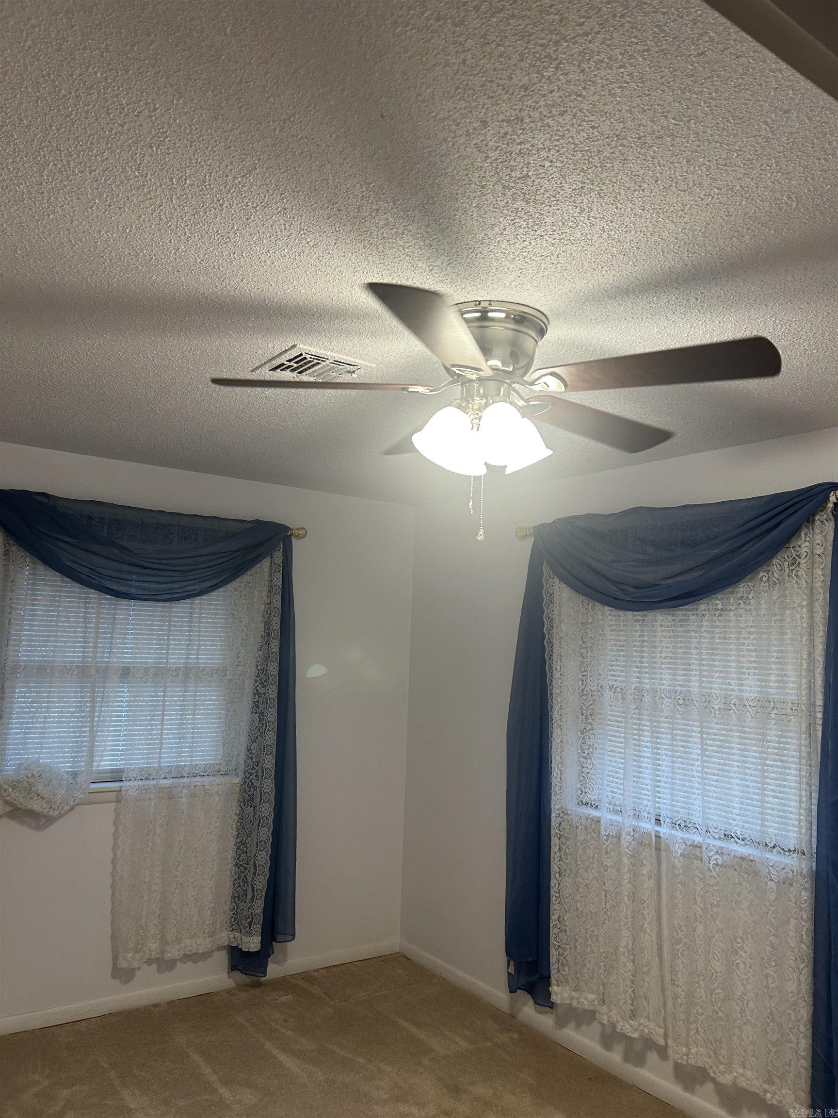 WOODLAND ACRES - Residential