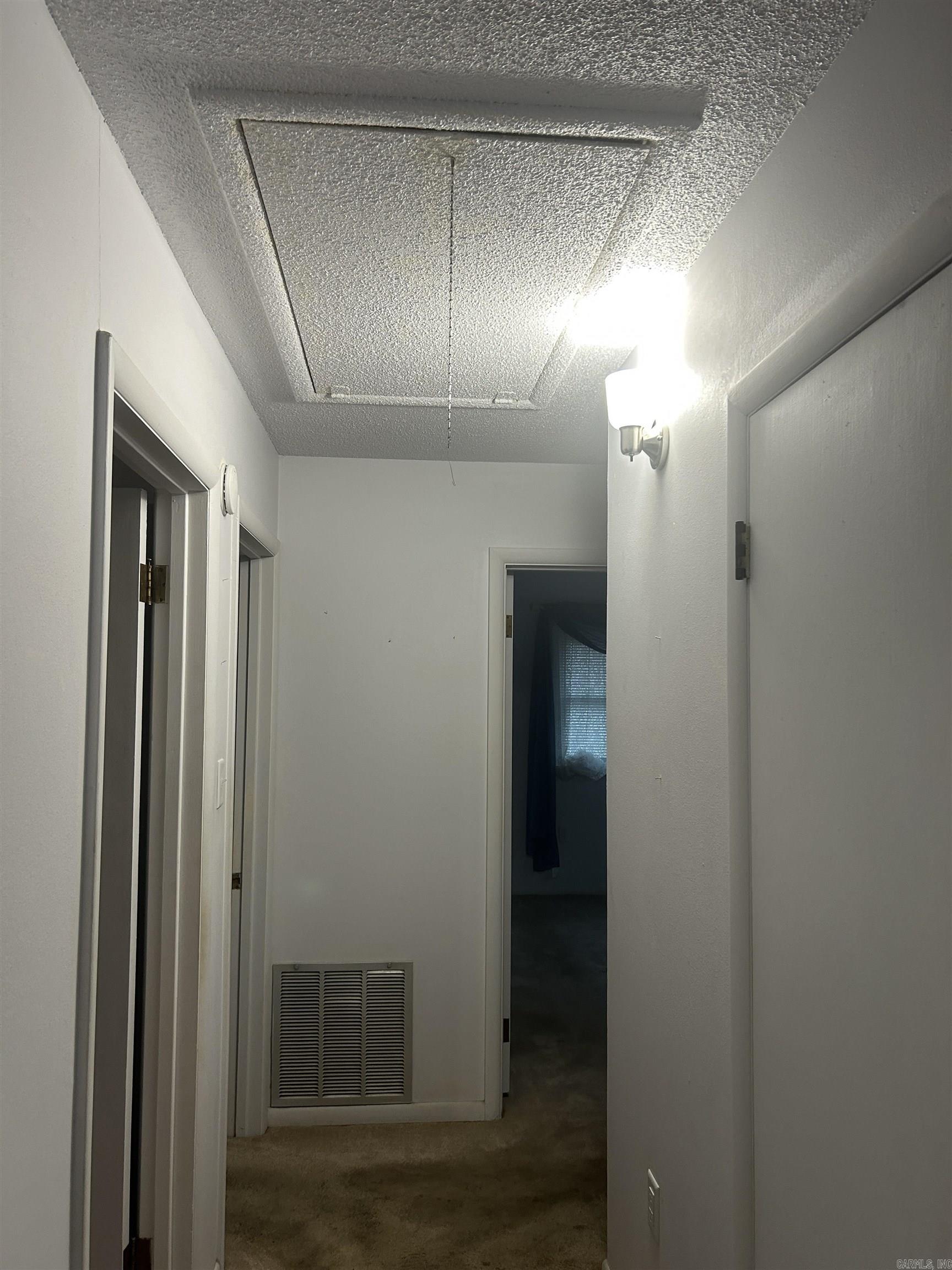 WOODLAND ACRES - Residential