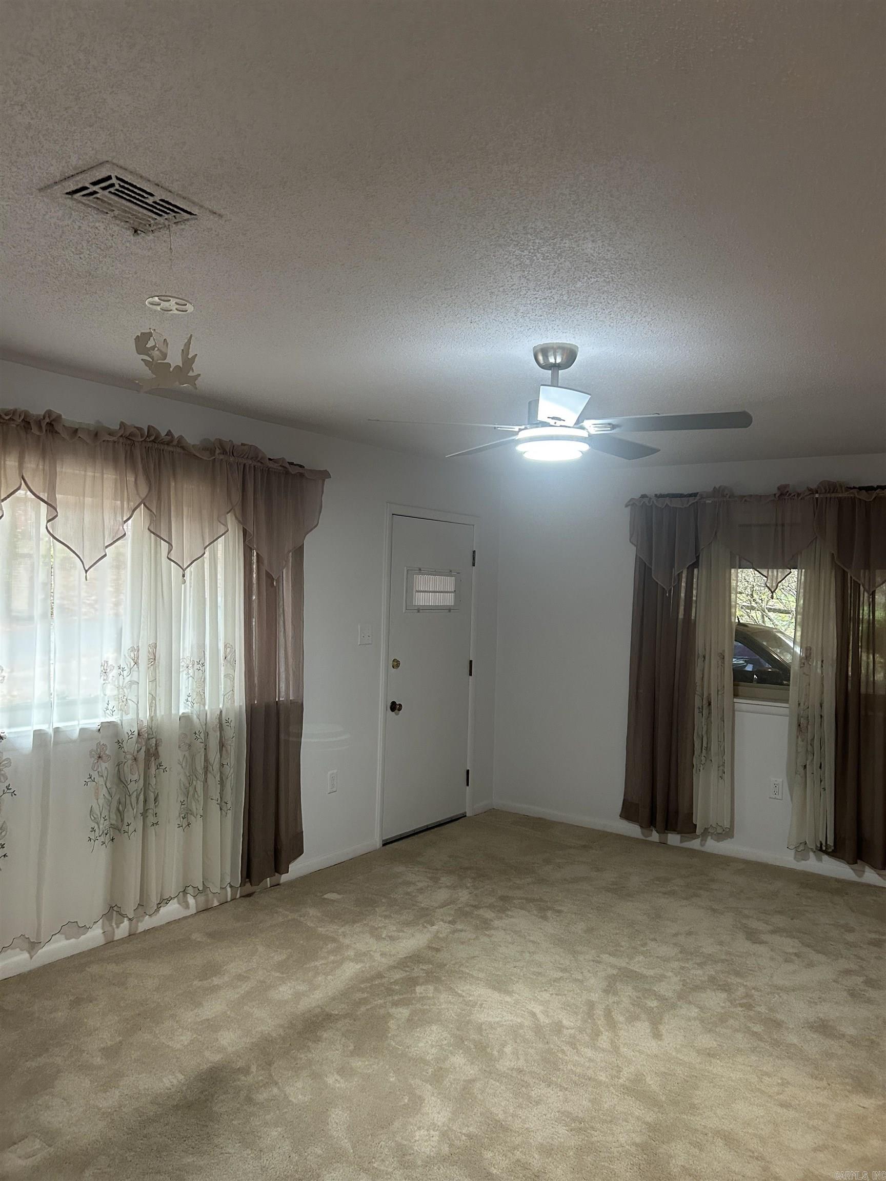 WOODLAND ACRES - Residential