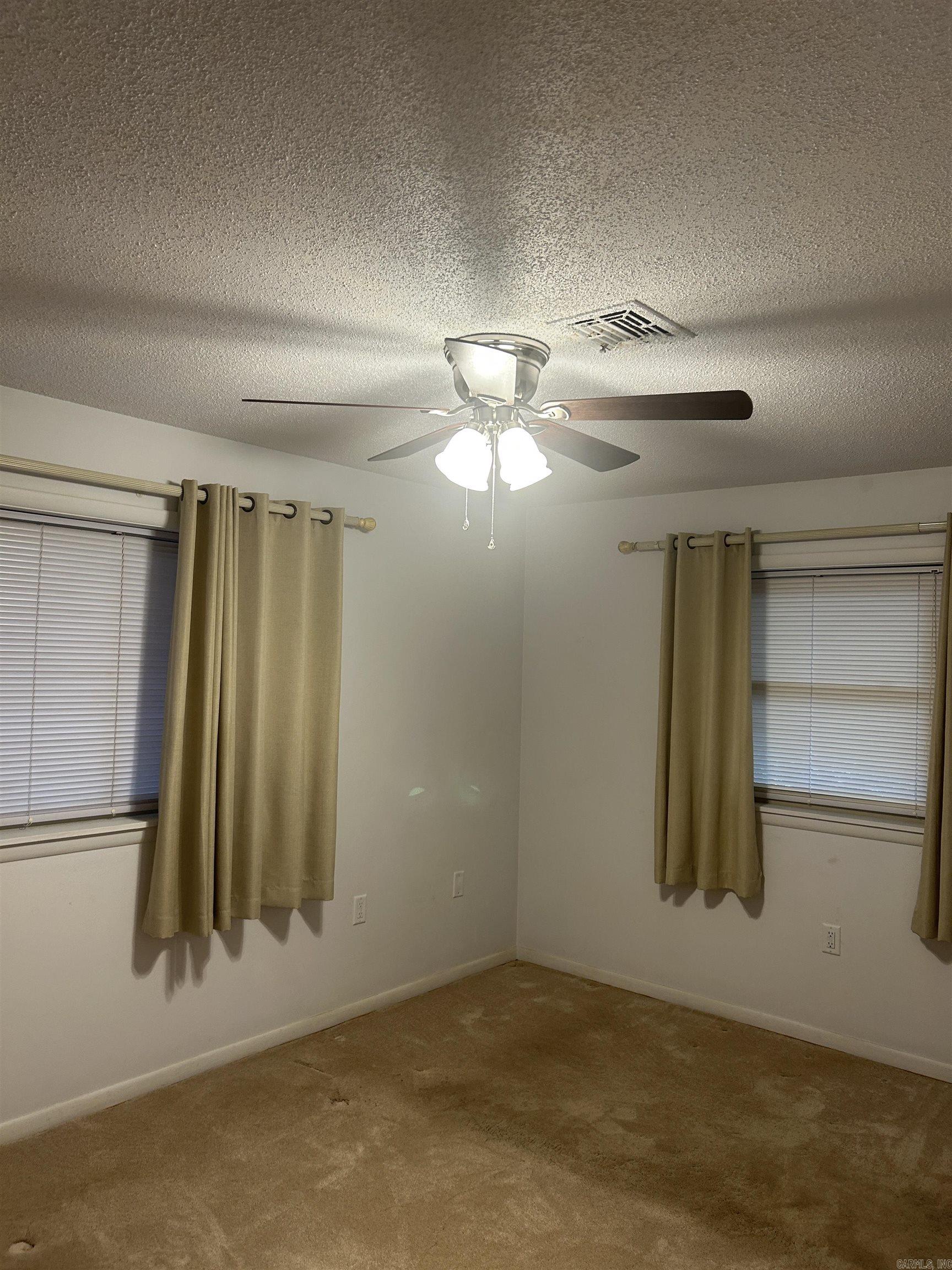 WOODLAND ACRES - Residential