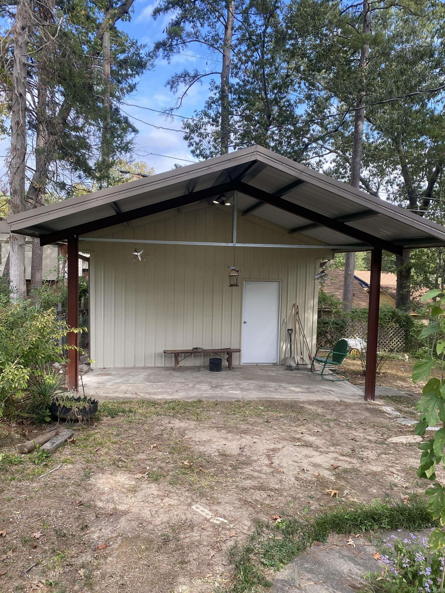 WOODLAND ACRES - Residential