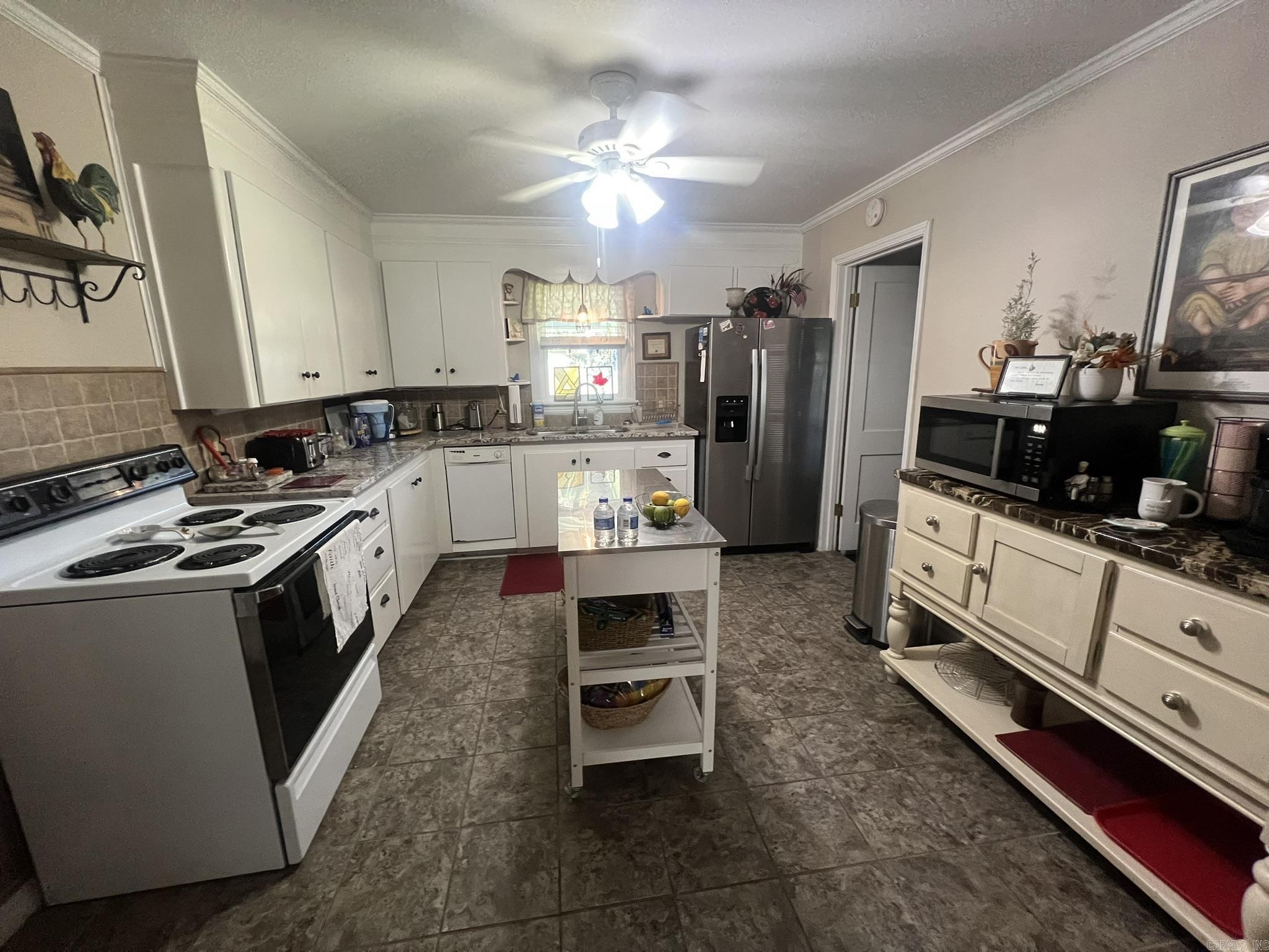 SPRING LAKE - Residential