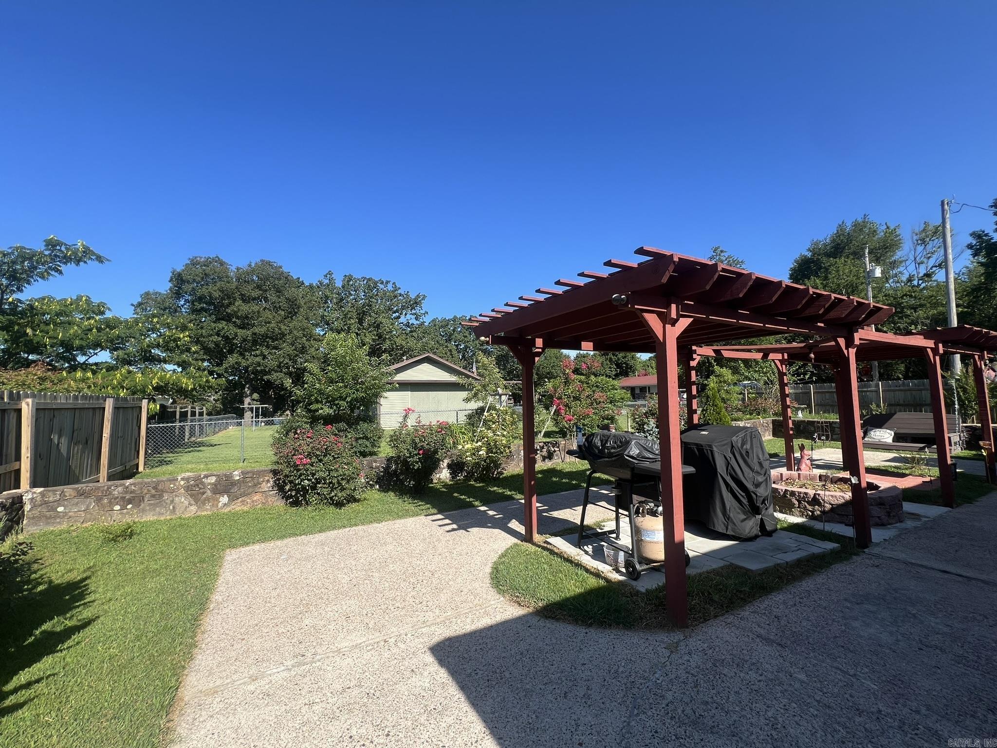 SPRING LAKE - Residential