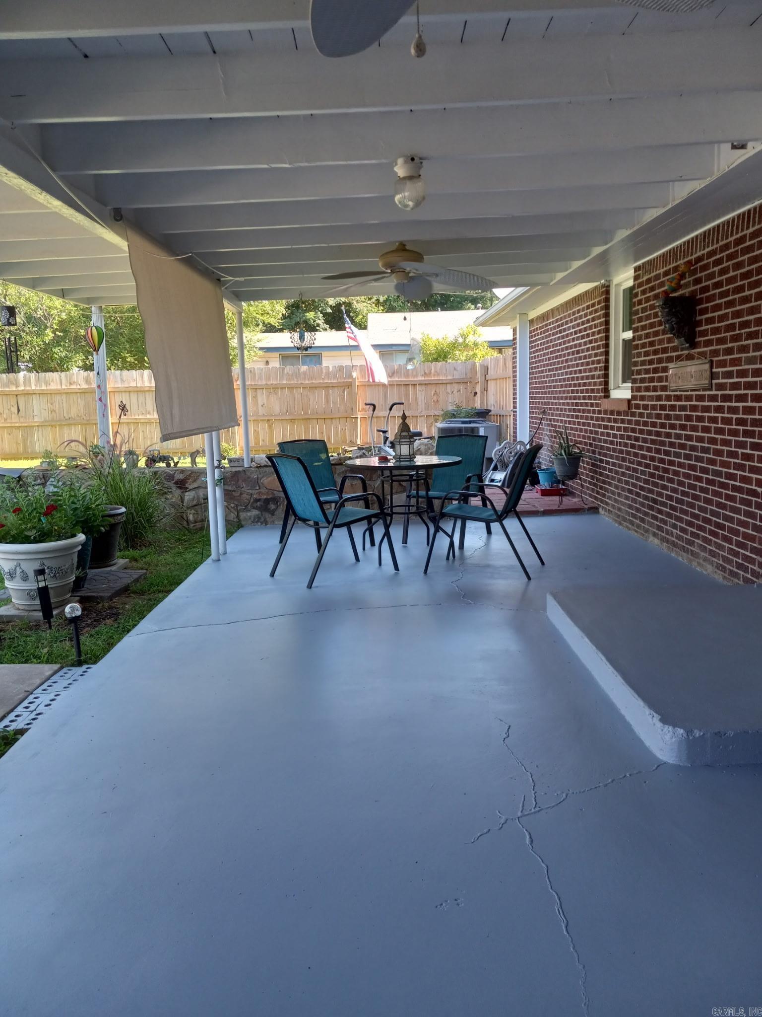 SPRING LAKE - Residential