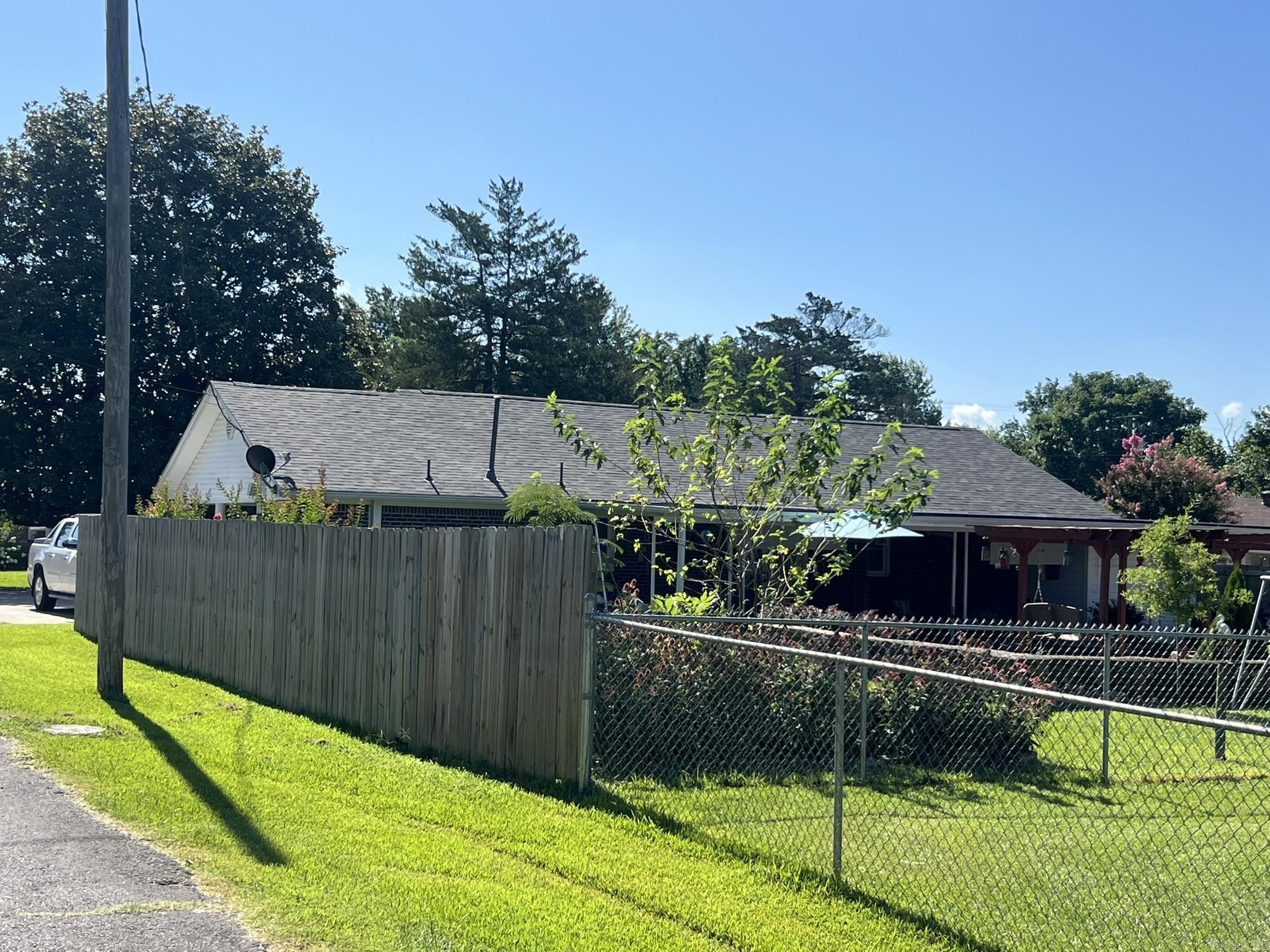 SPRING LAKE - Residential