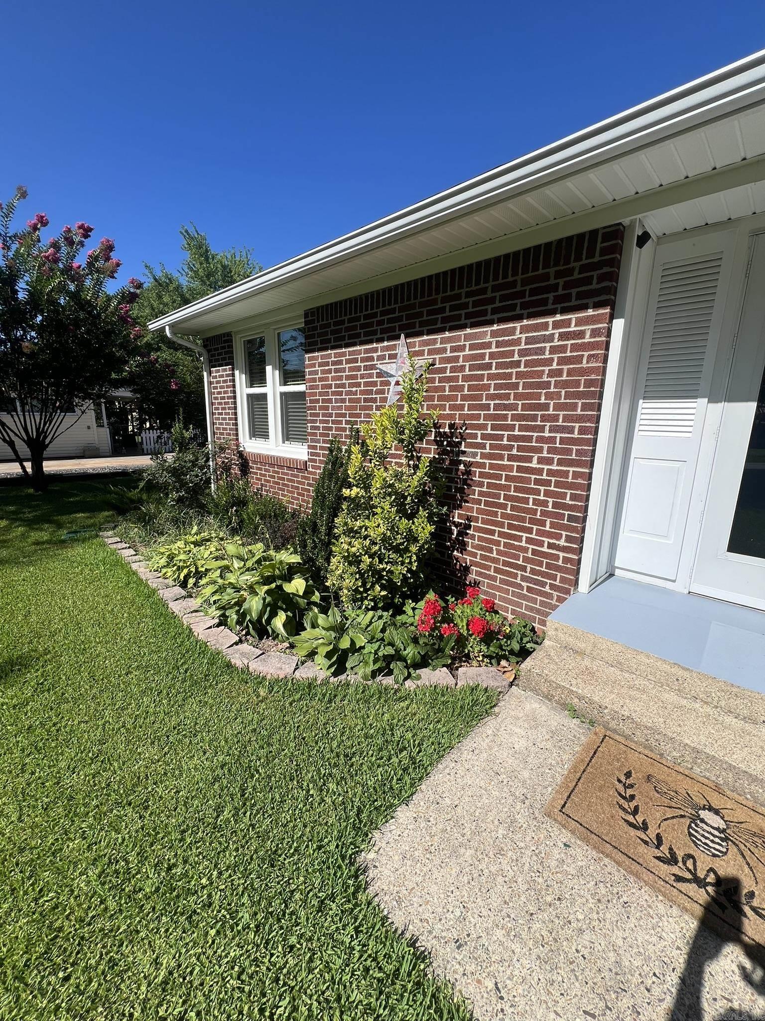 SPRING LAKE - Residential