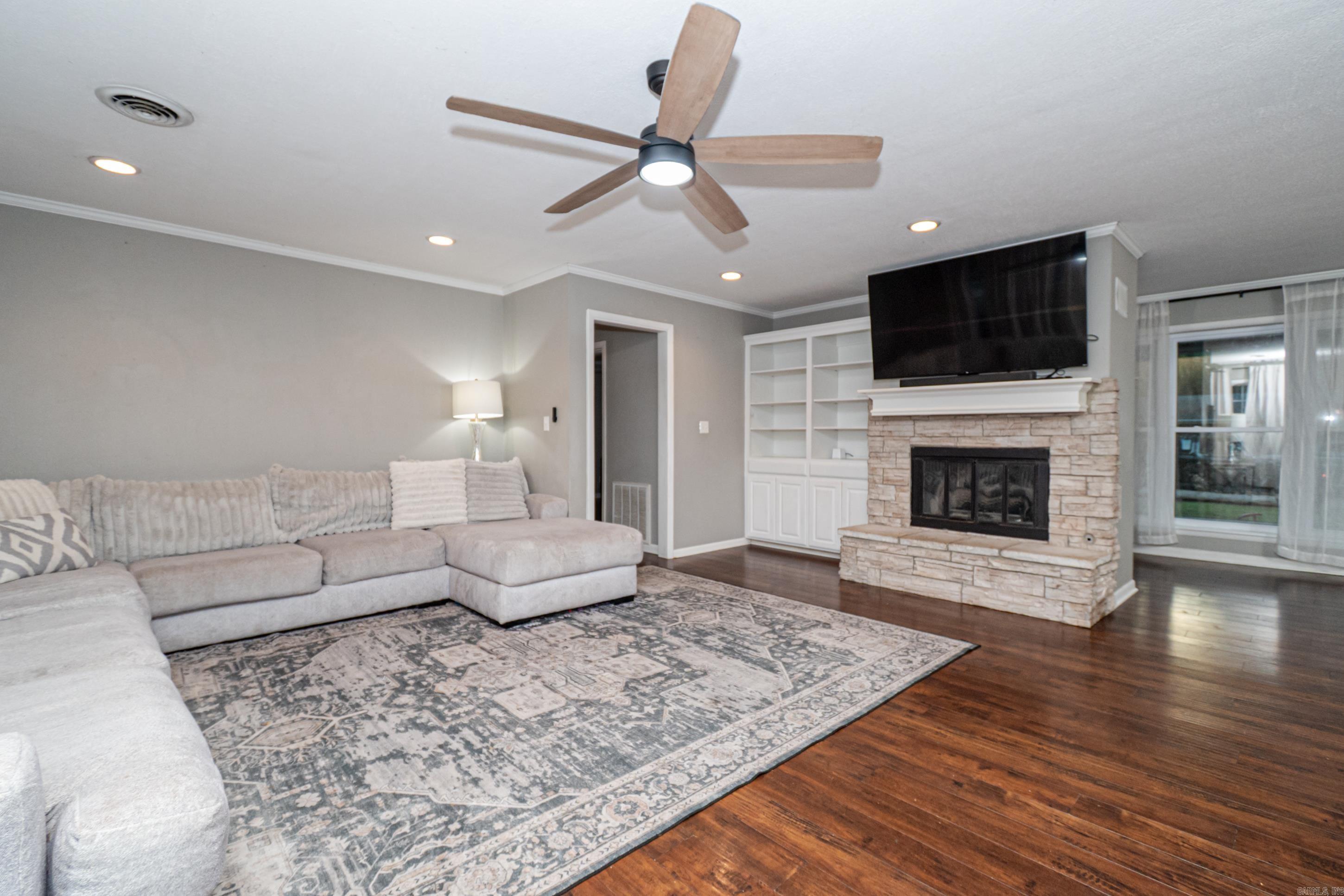 Brentwood - Residential
