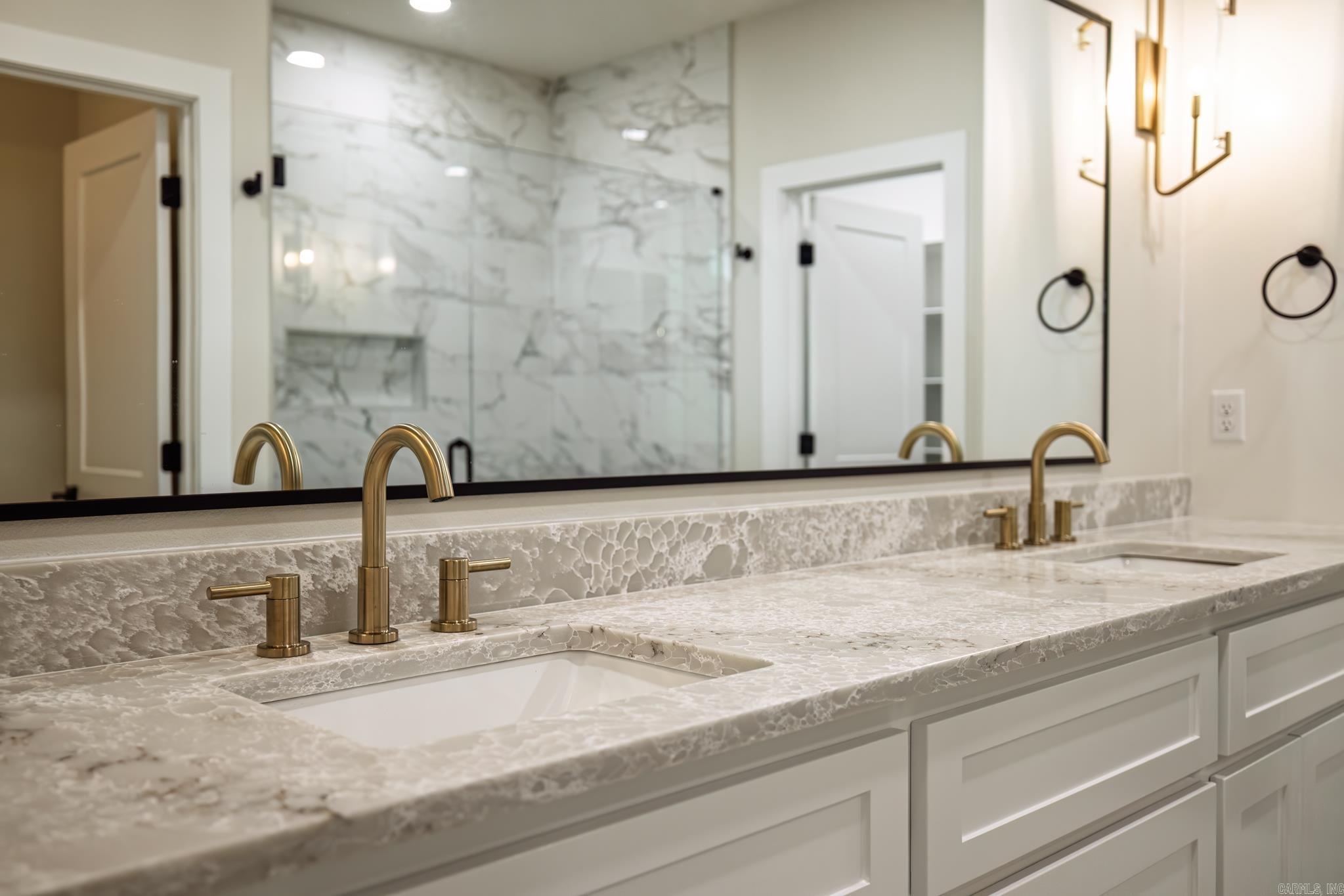 ESTRELLA - Residential