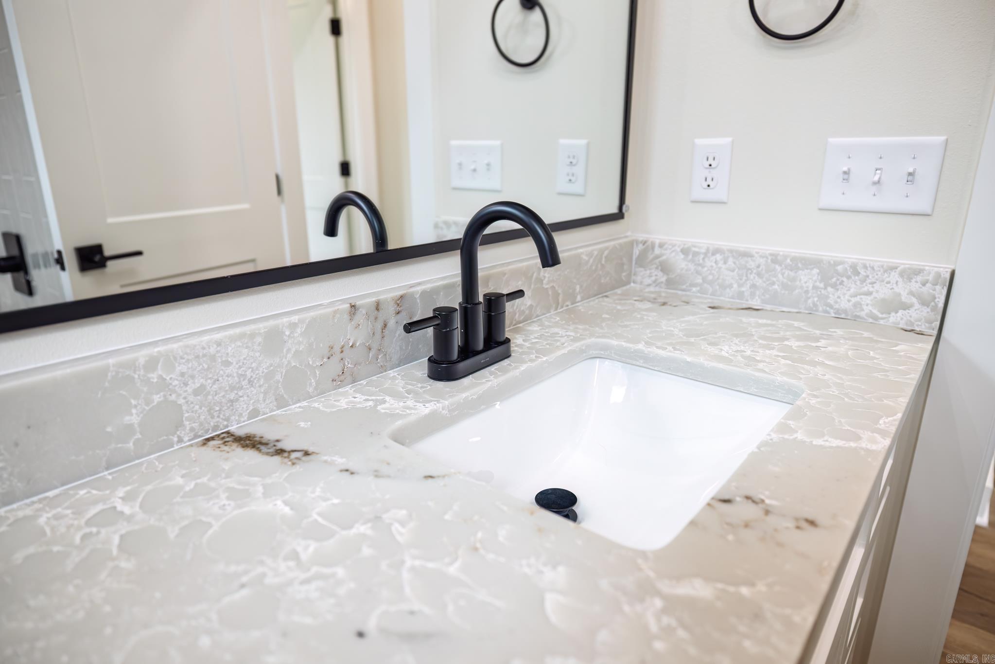 ESTRELLA - Residential