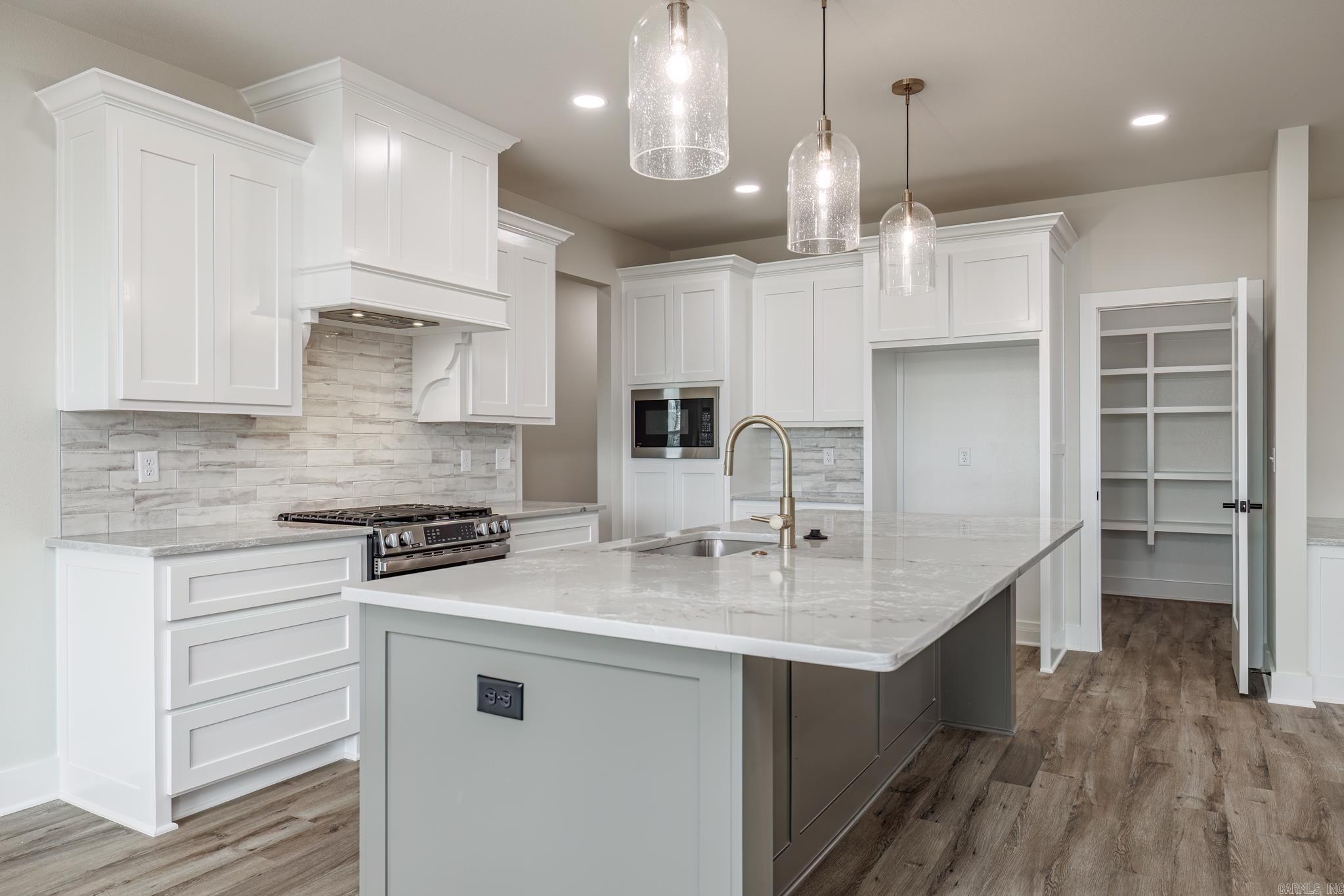 ESTRELLA - Residential