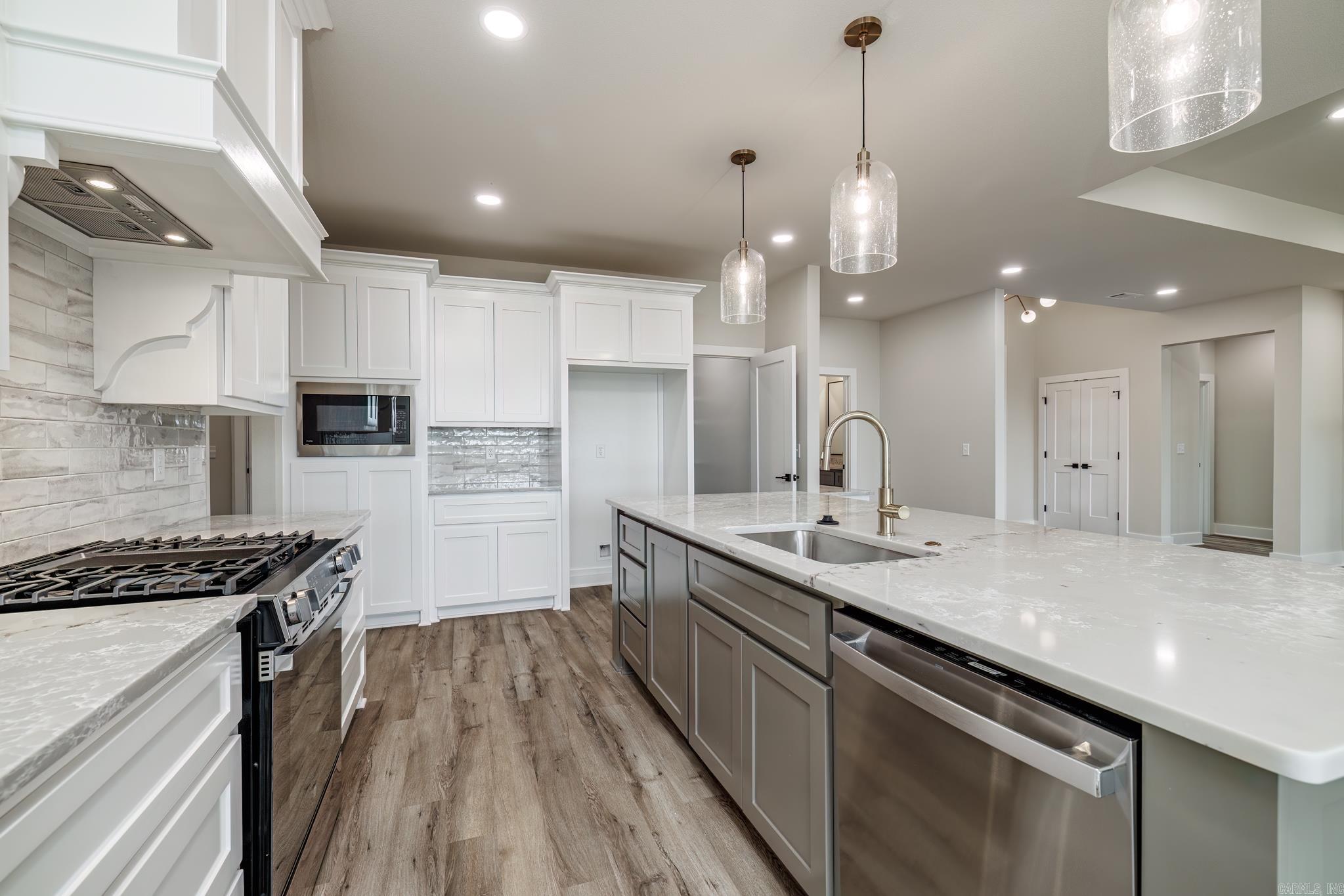 ESTRELLA - Residential