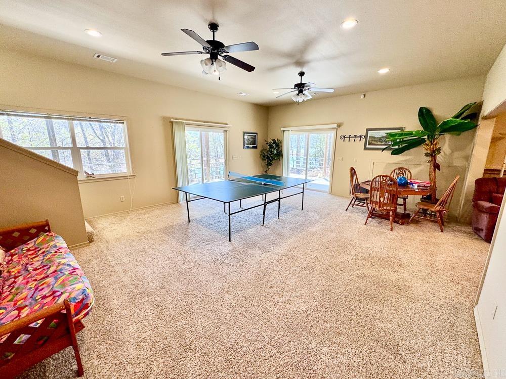 HAMILTON HILLS - Residential