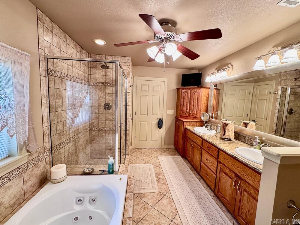 HAMILTON HILLS - Residential