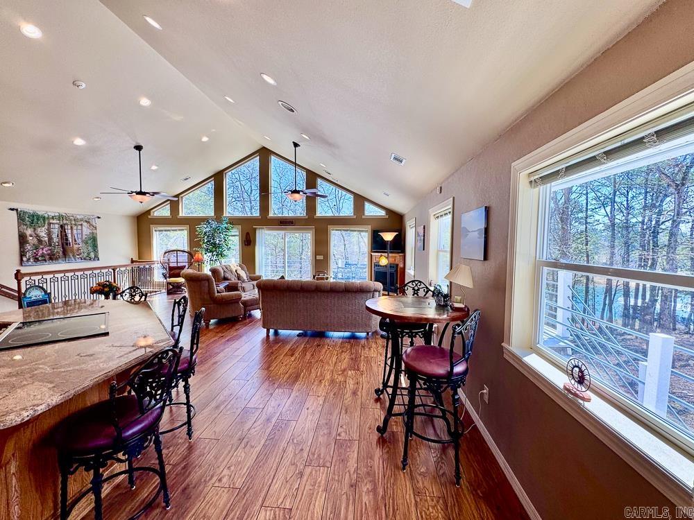 HAMILTON HILLS - Residential