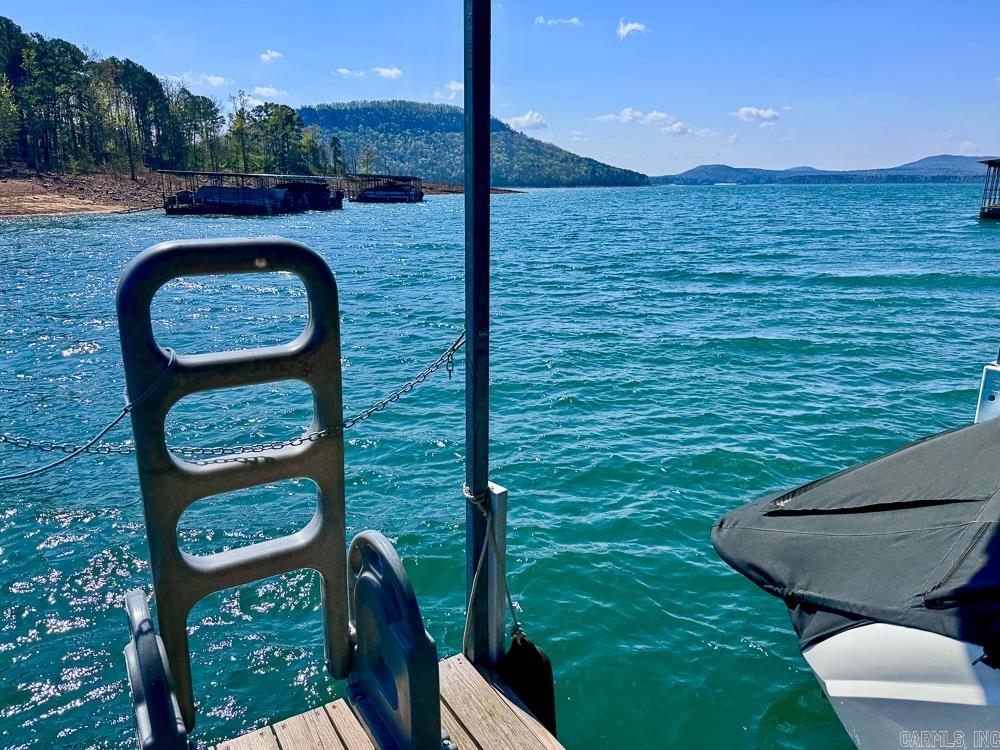 HAMILTON HILLS - Residential